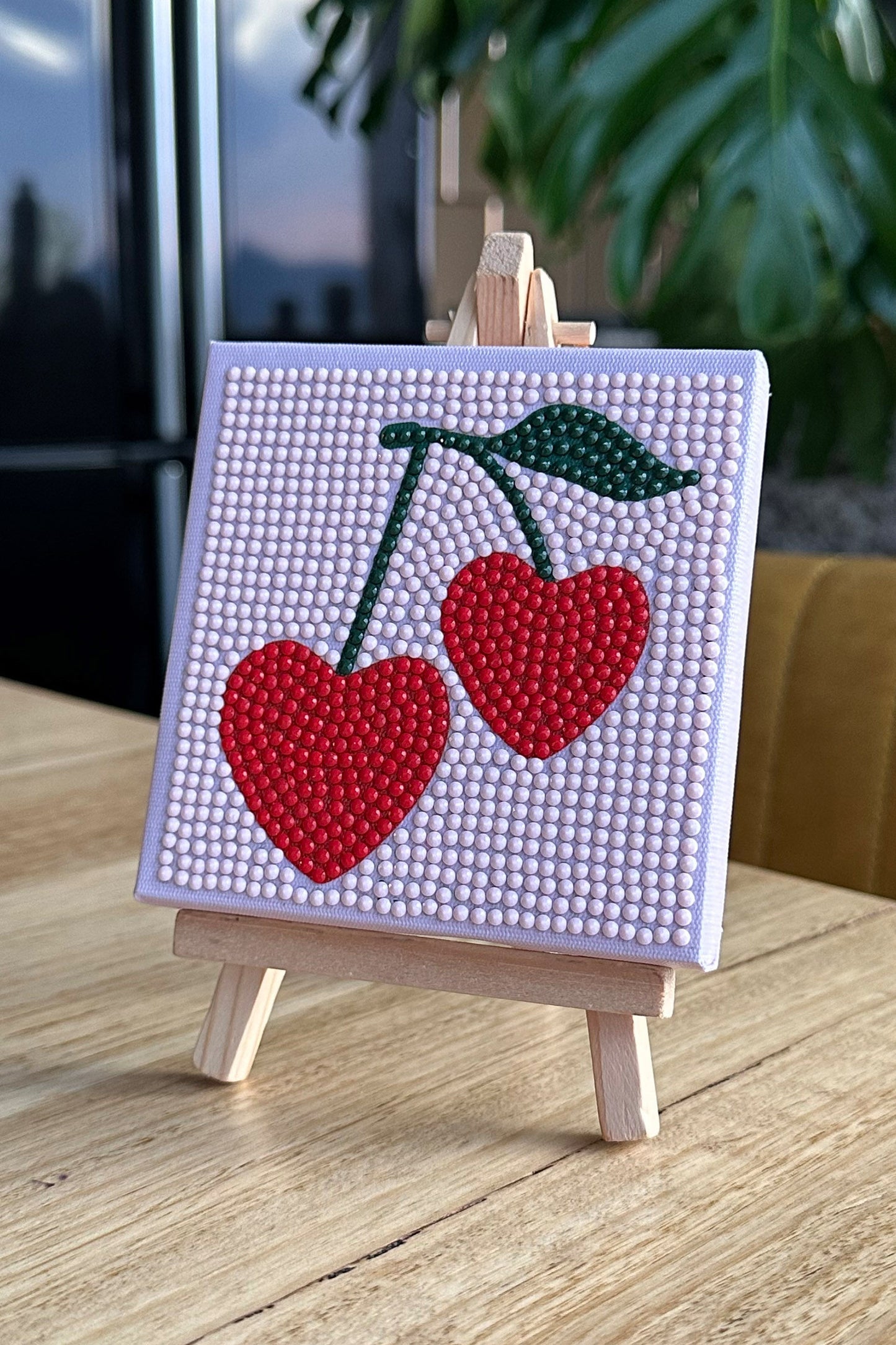 DIY Mini Gem Art Easel