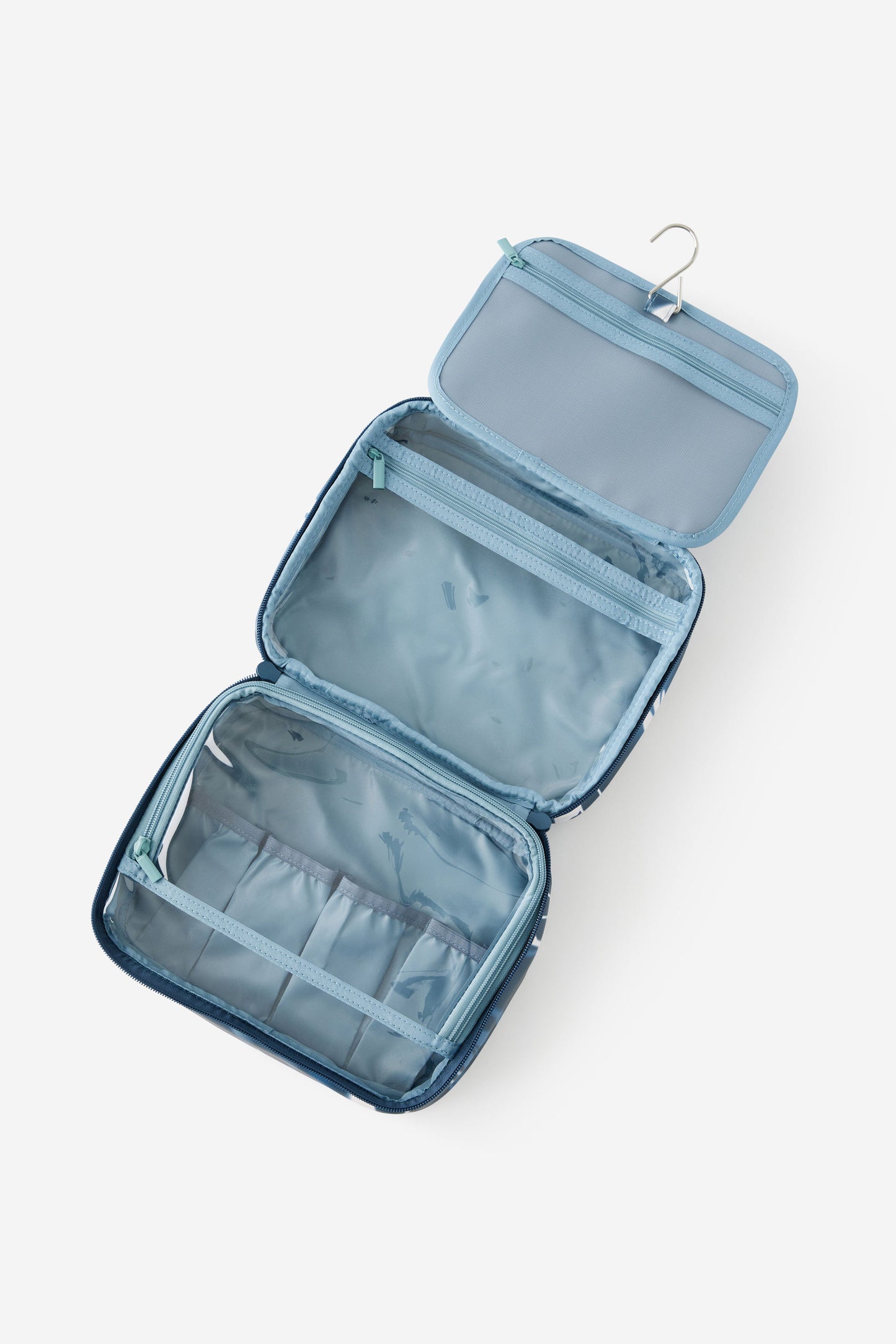 3 Fold Hanging Cos Case