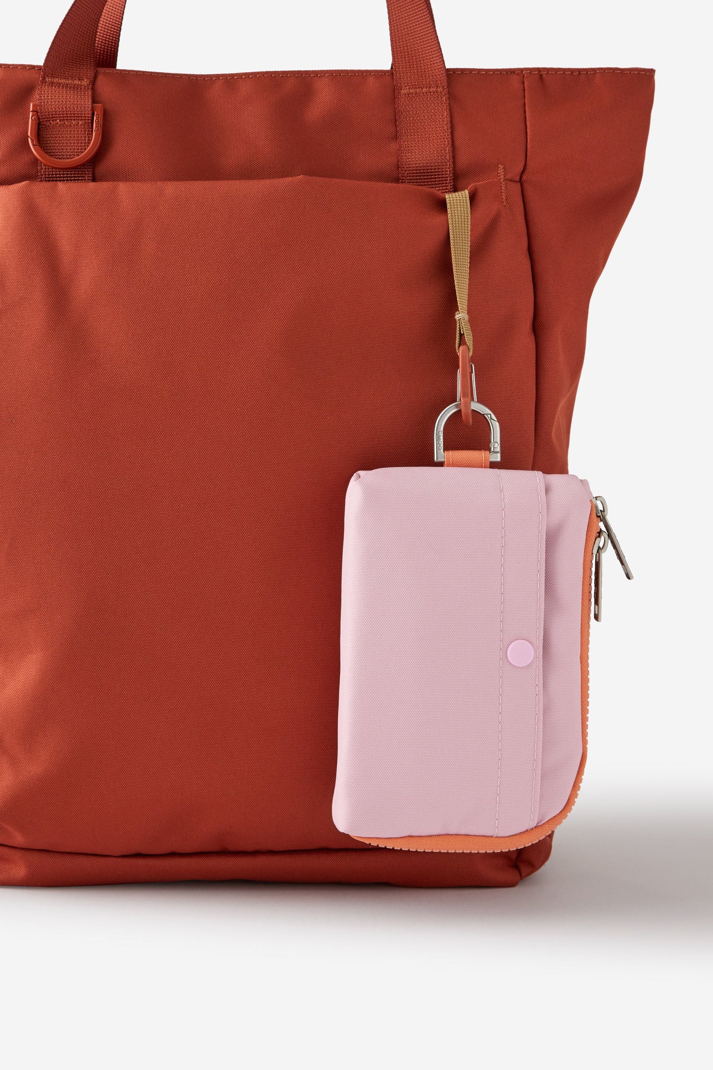 Mode Zip Pocket