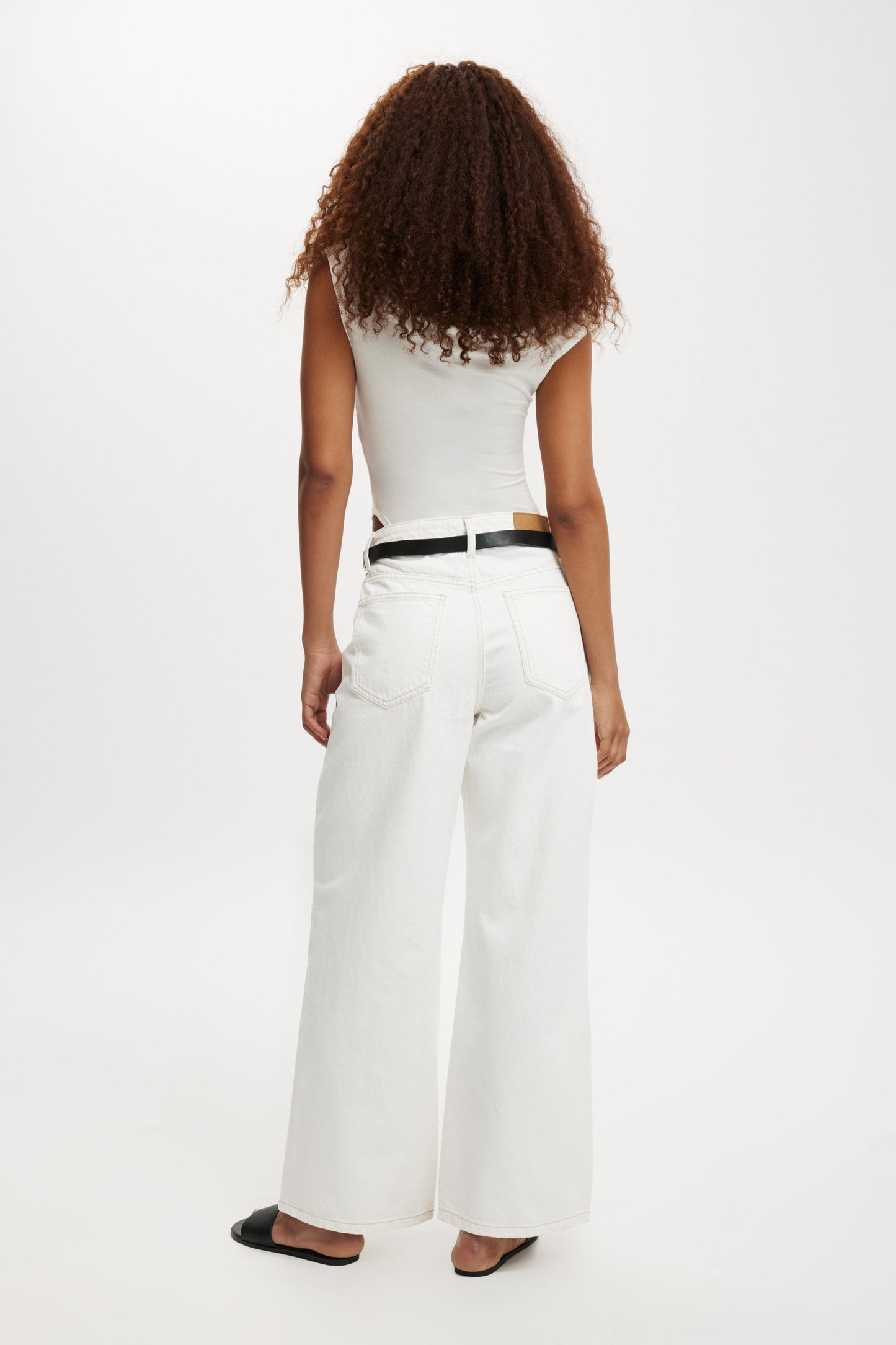 Relaxed Wide Jean