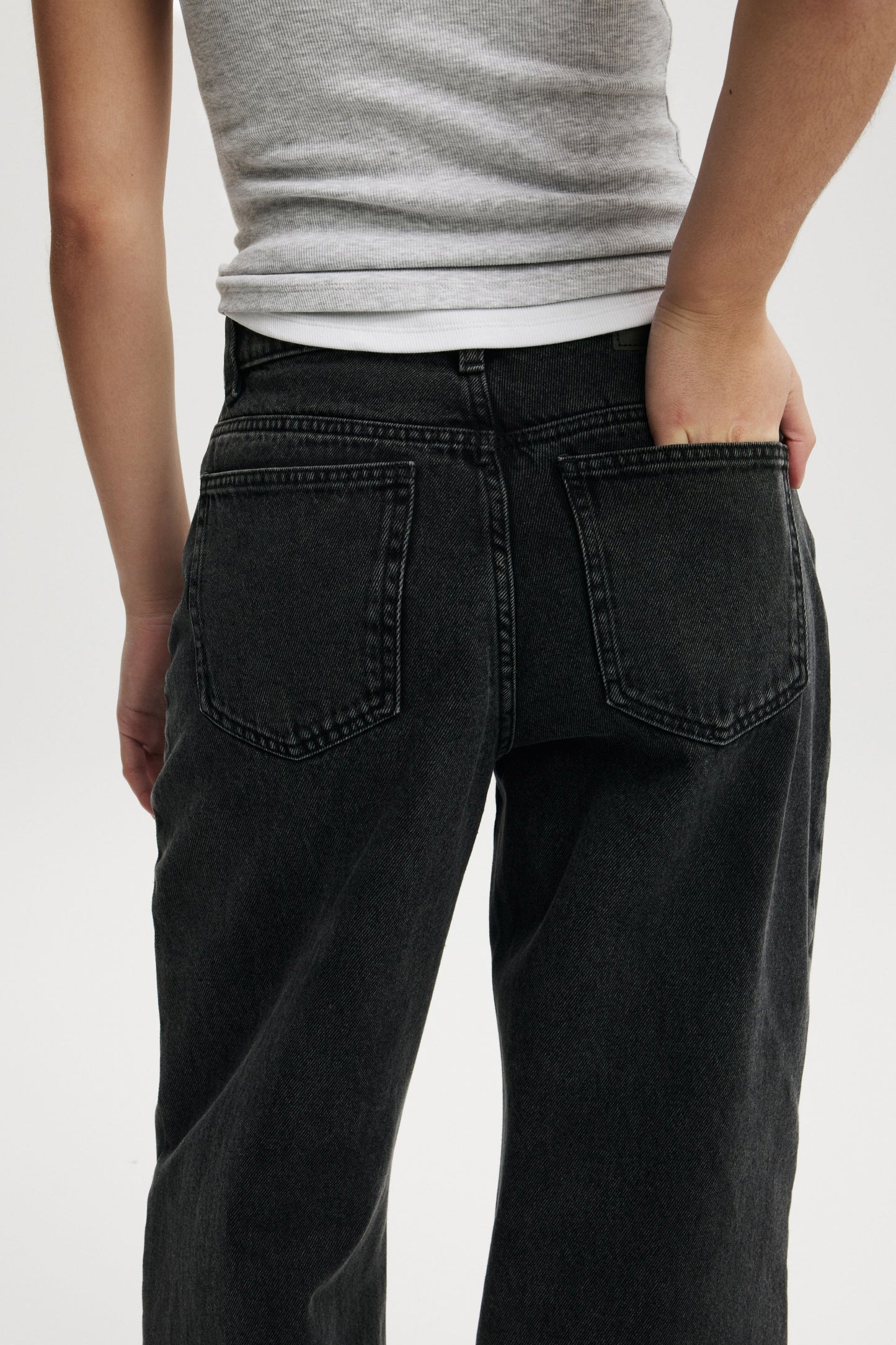 Relaxed Wide Jean