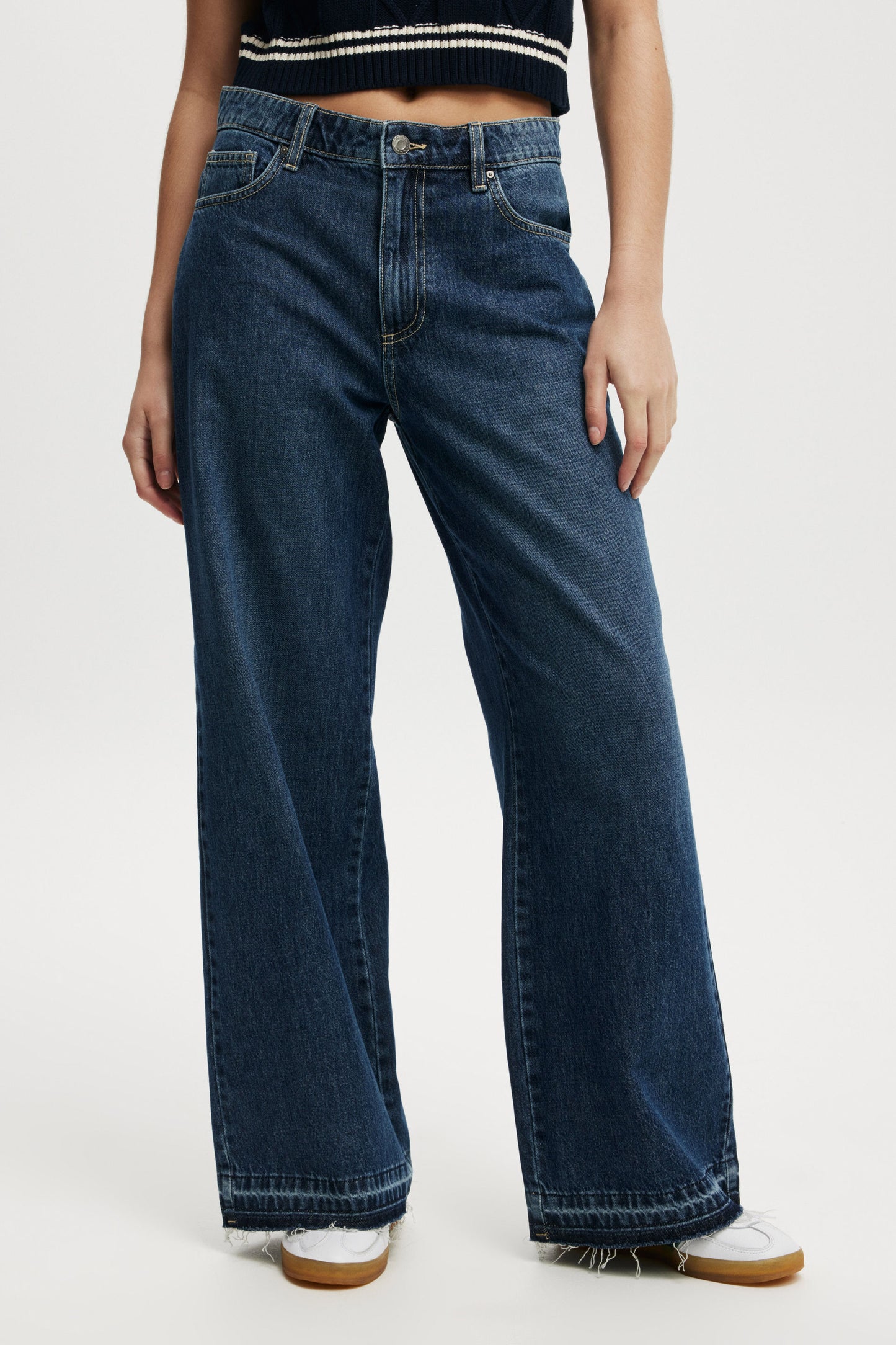 Relaxed Wide Jean