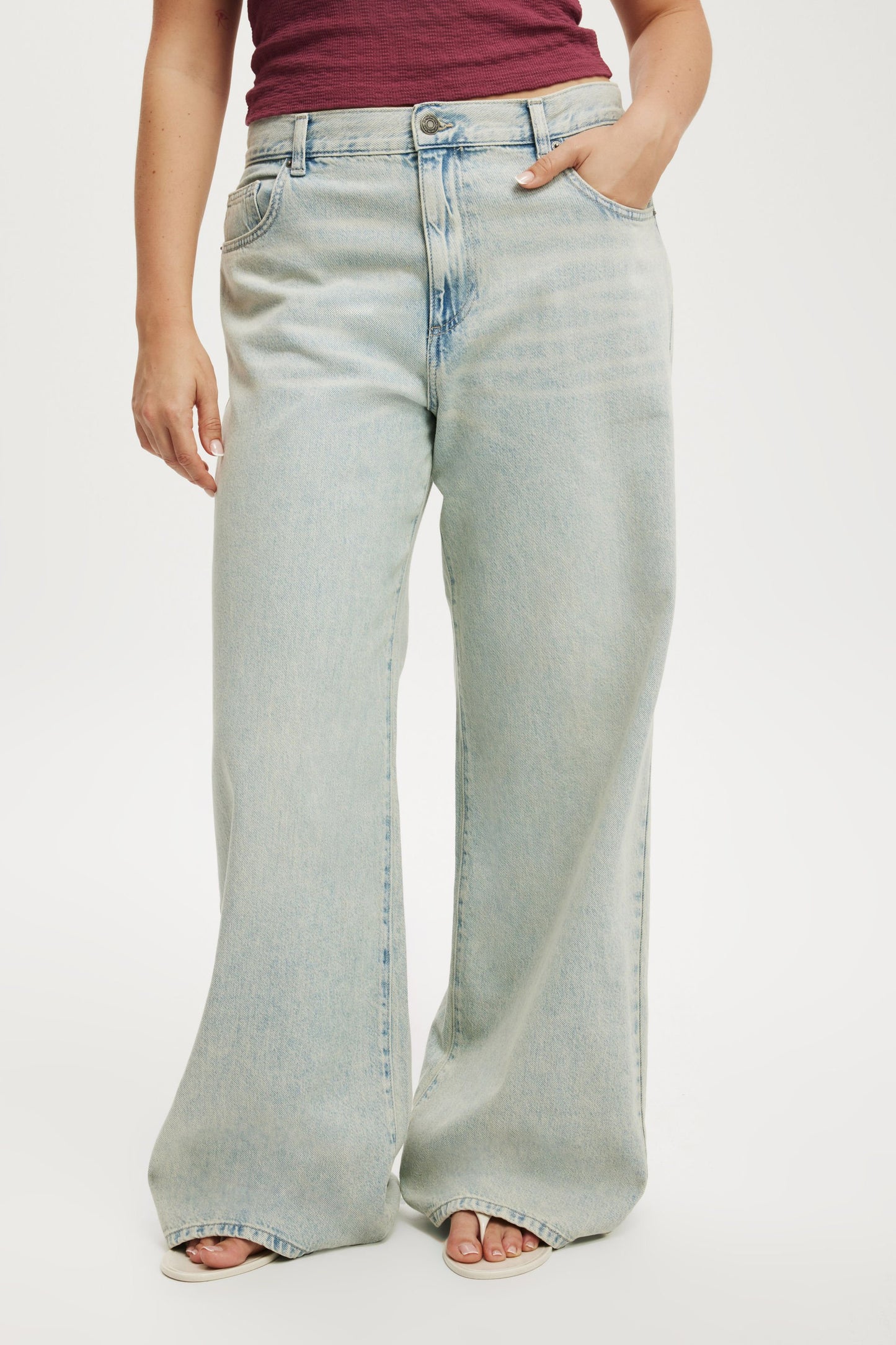 Relaxed Wide Jean