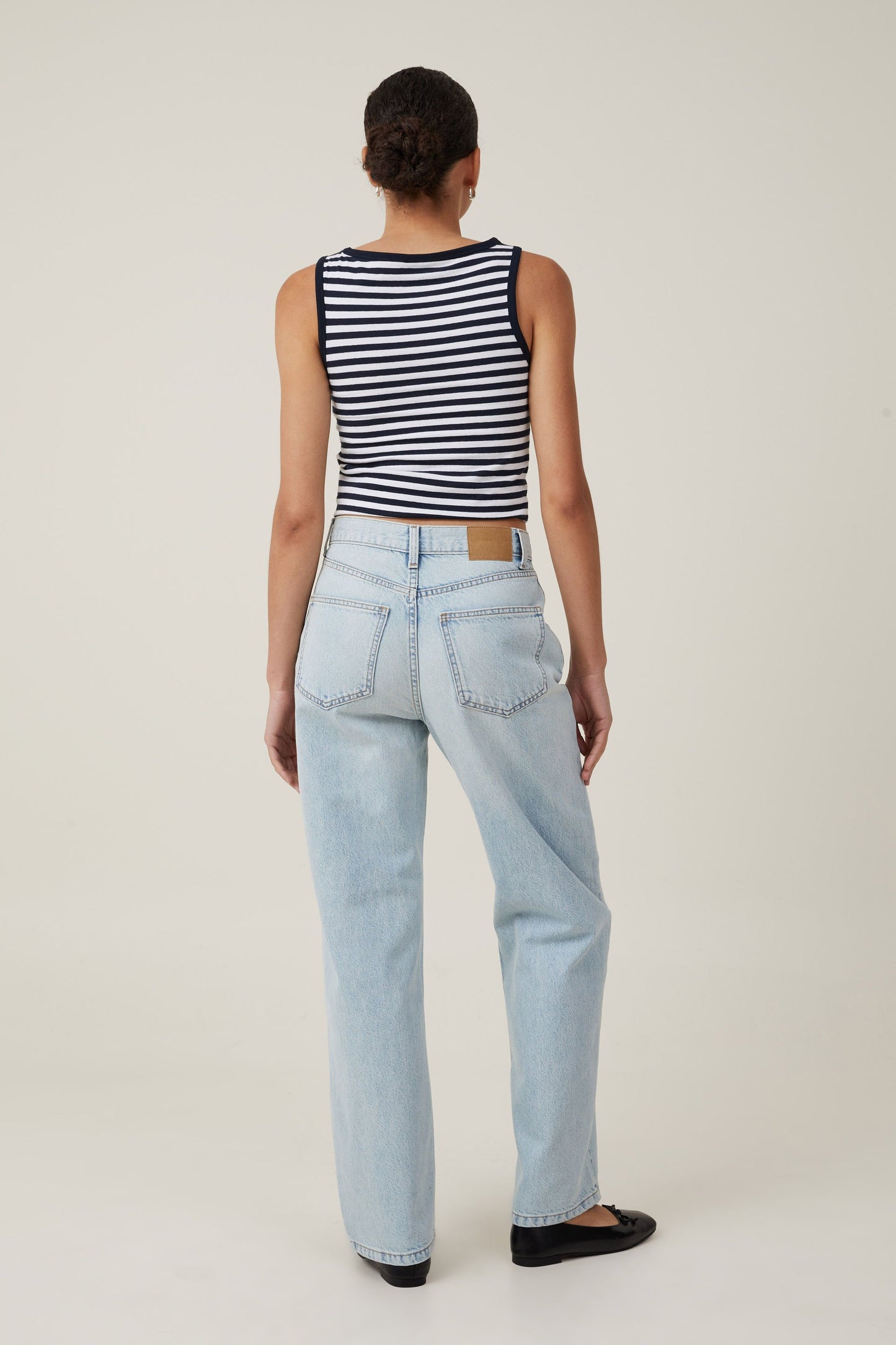 Loose Straight Jean