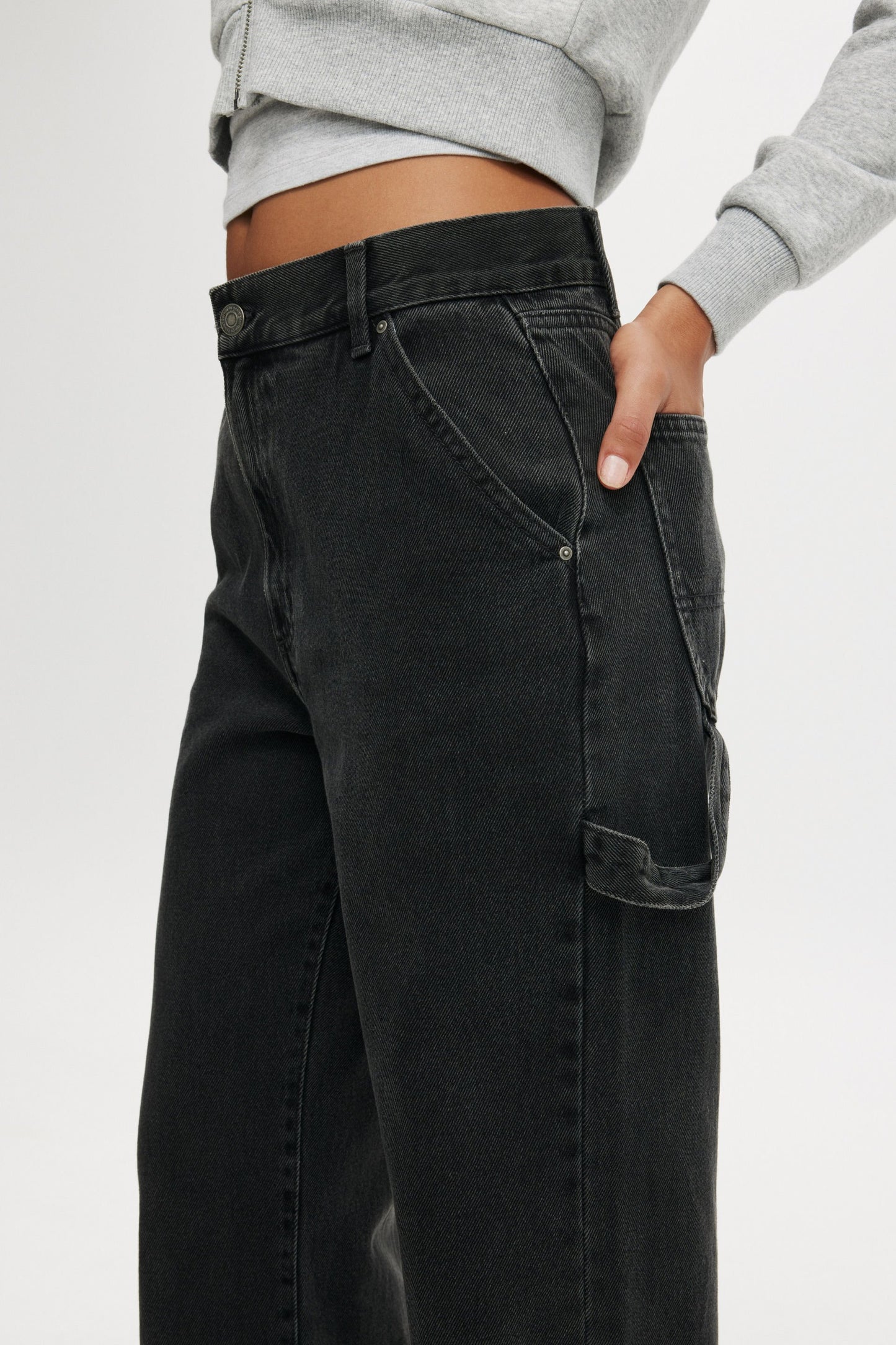 Loose Straight Jean