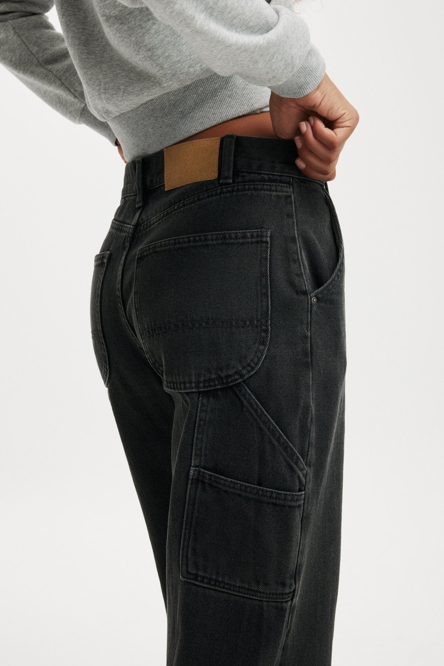 Loose Straight Jean