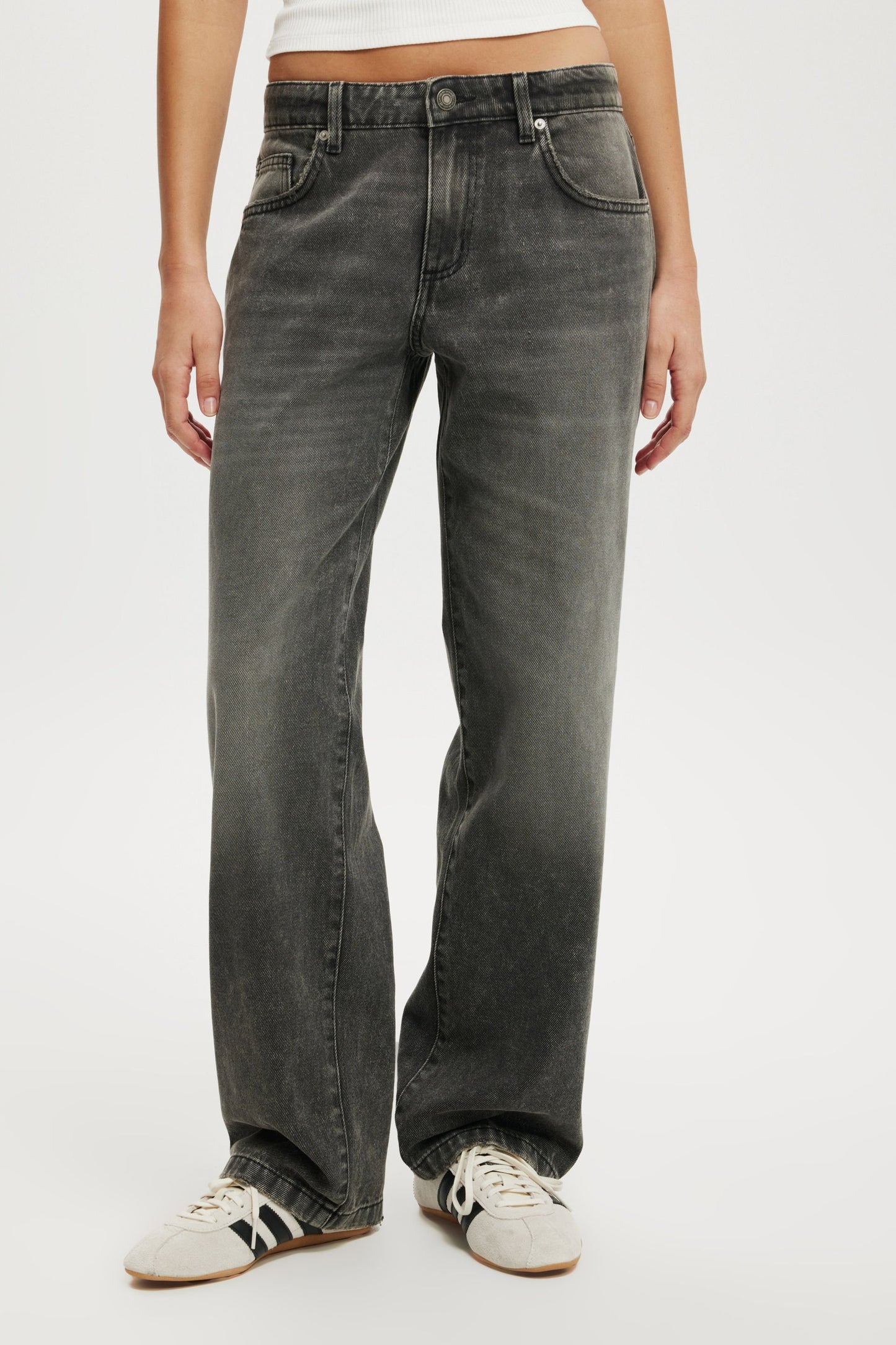 Low Rise Straight Jean