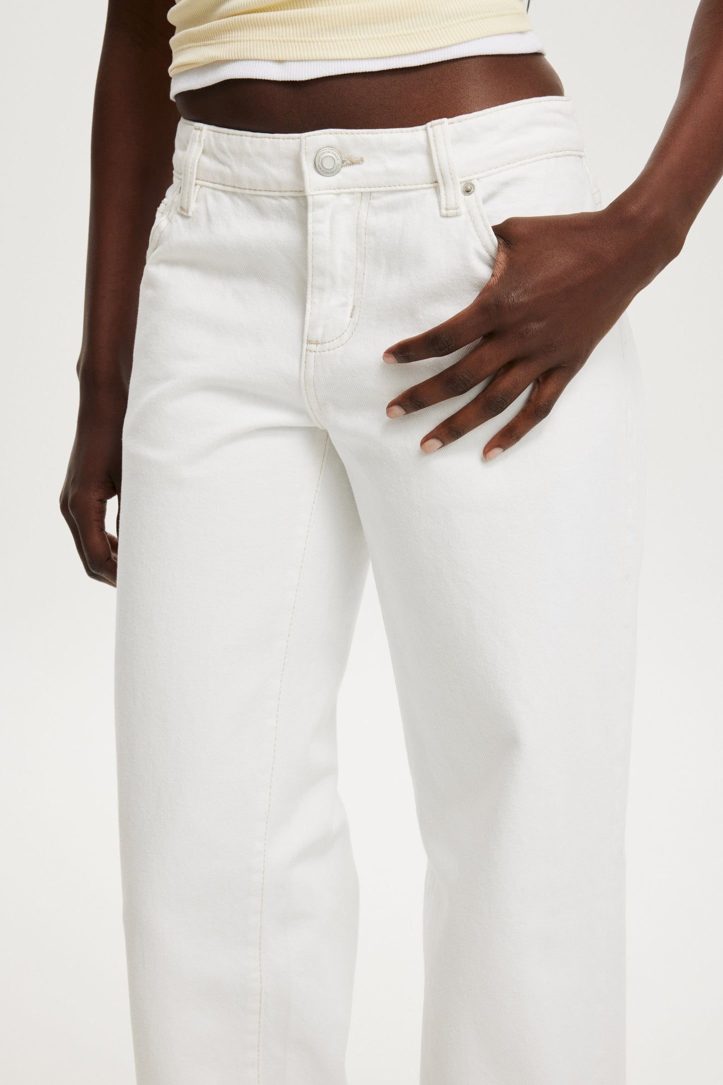 Low Rise Straight Jean