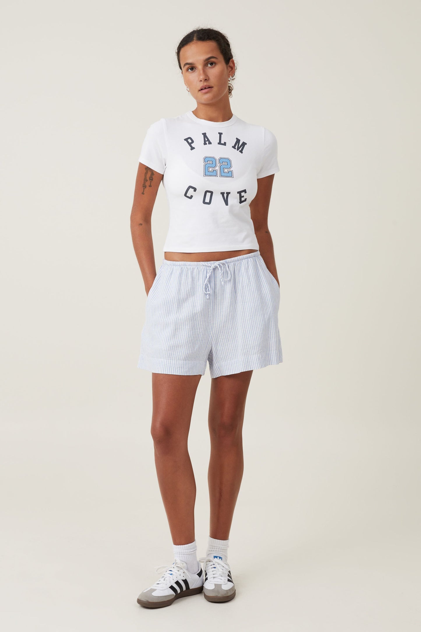 Fitted Graphic Longline Tee