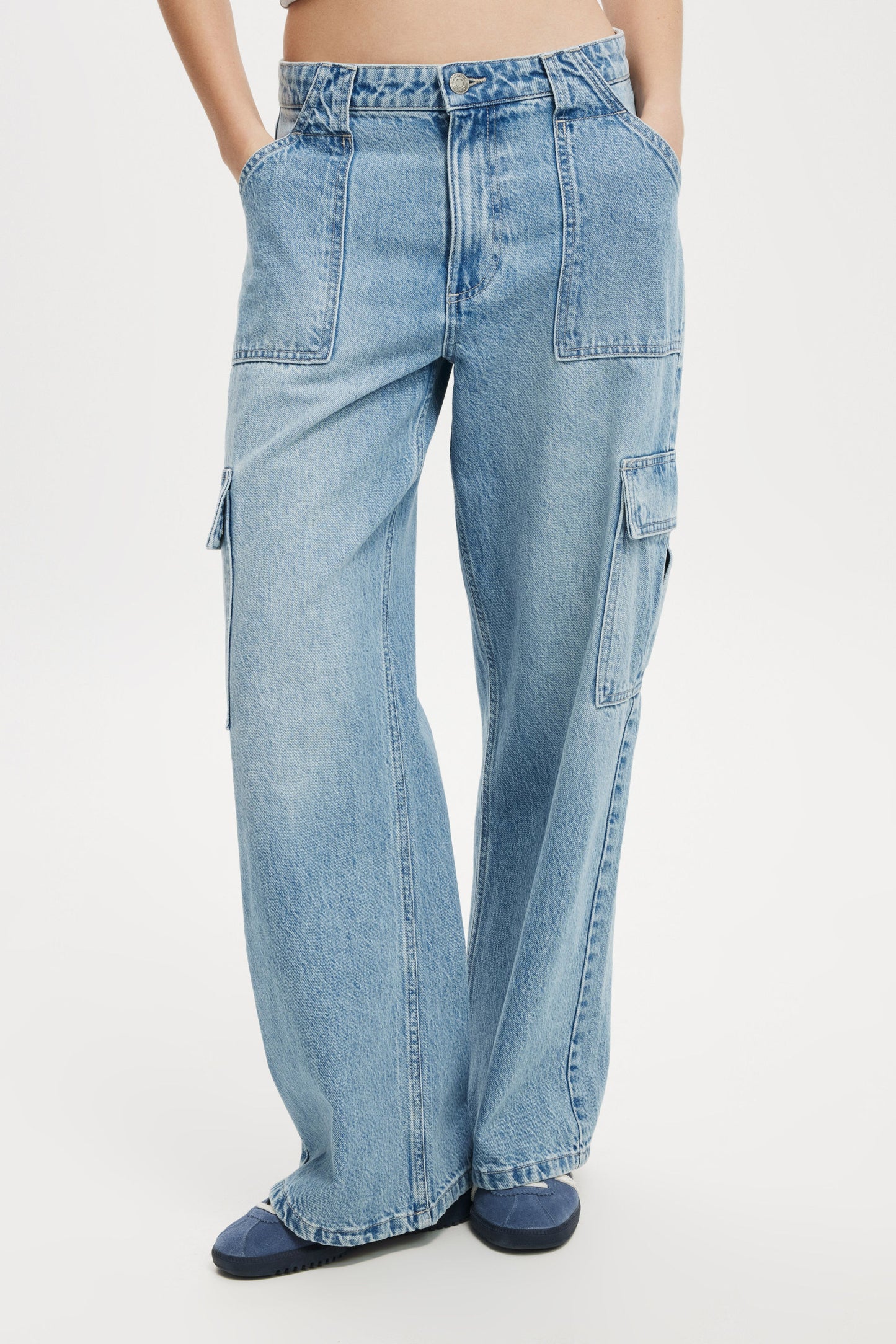Relaxed Cargo Jean