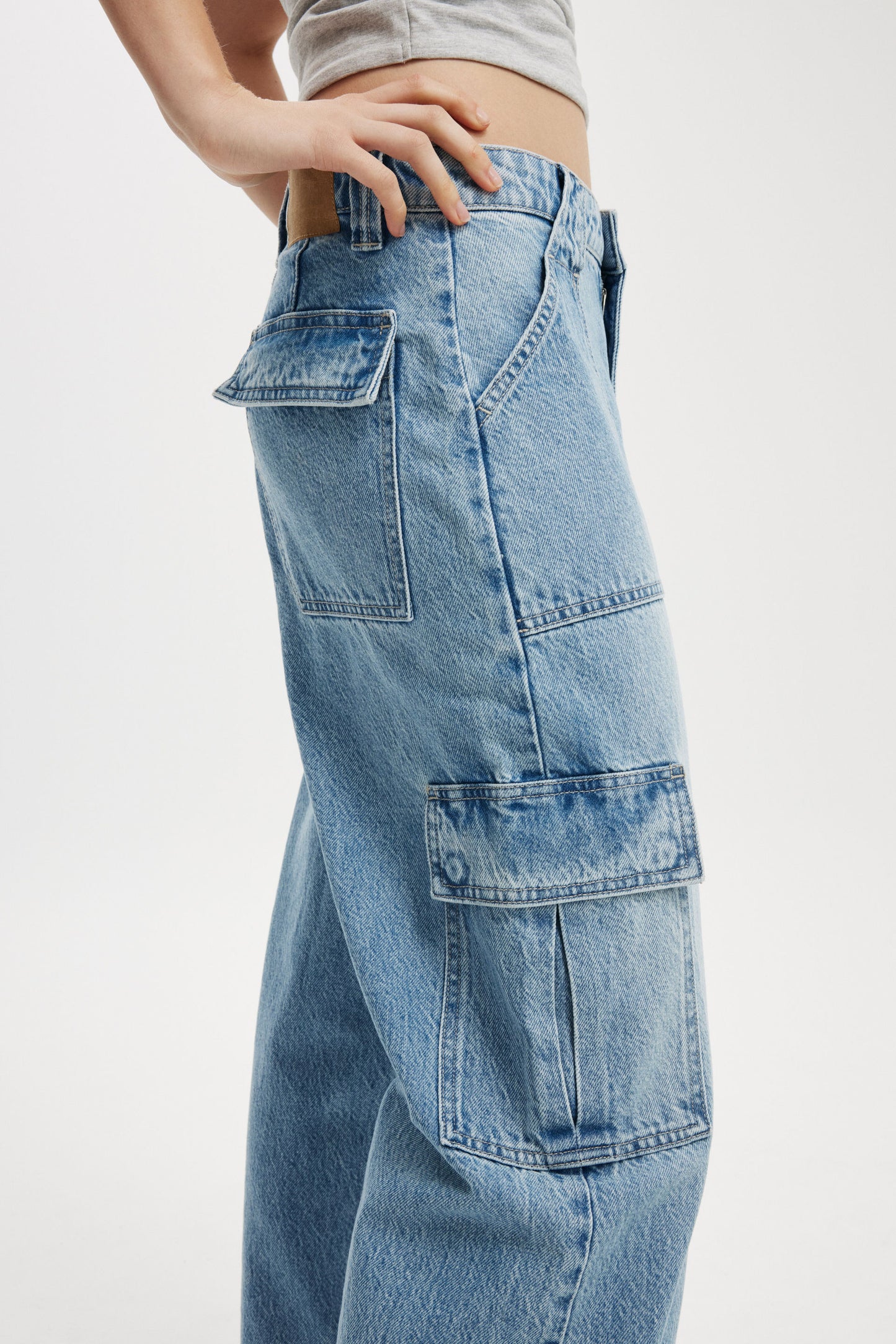 Relaxed Cargo Jean