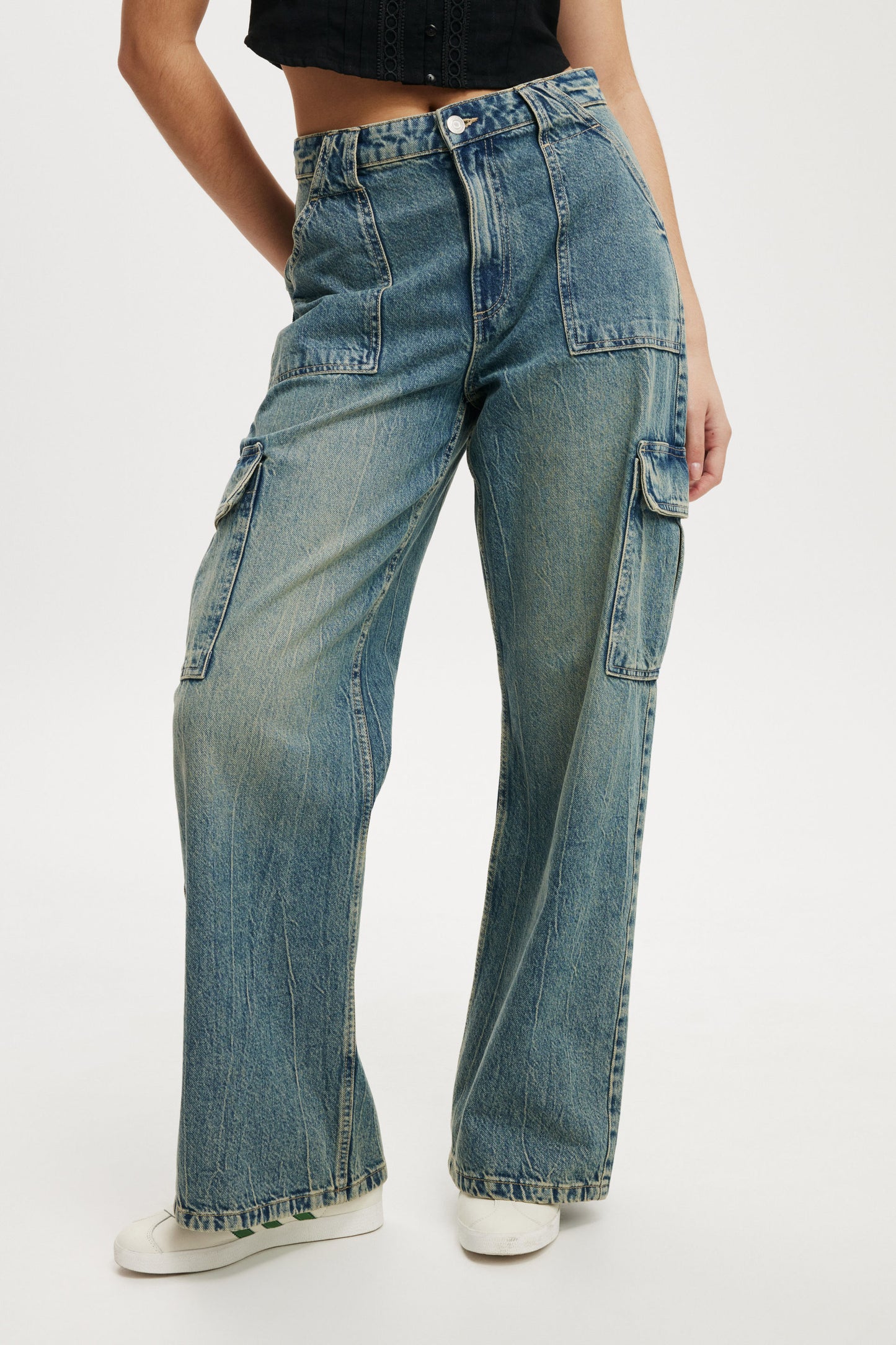 Relaxed Cargo Jean