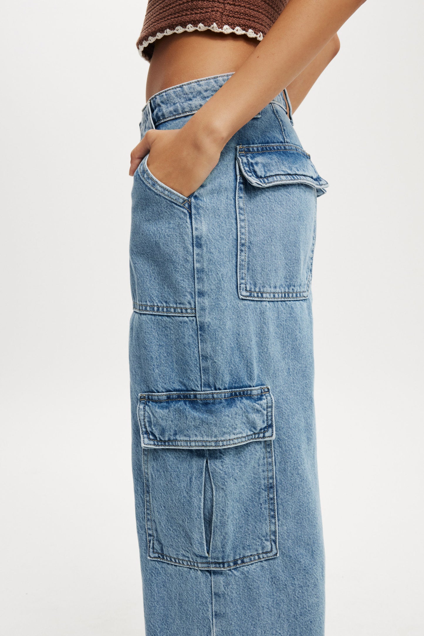 Relaxed Cargo Jean