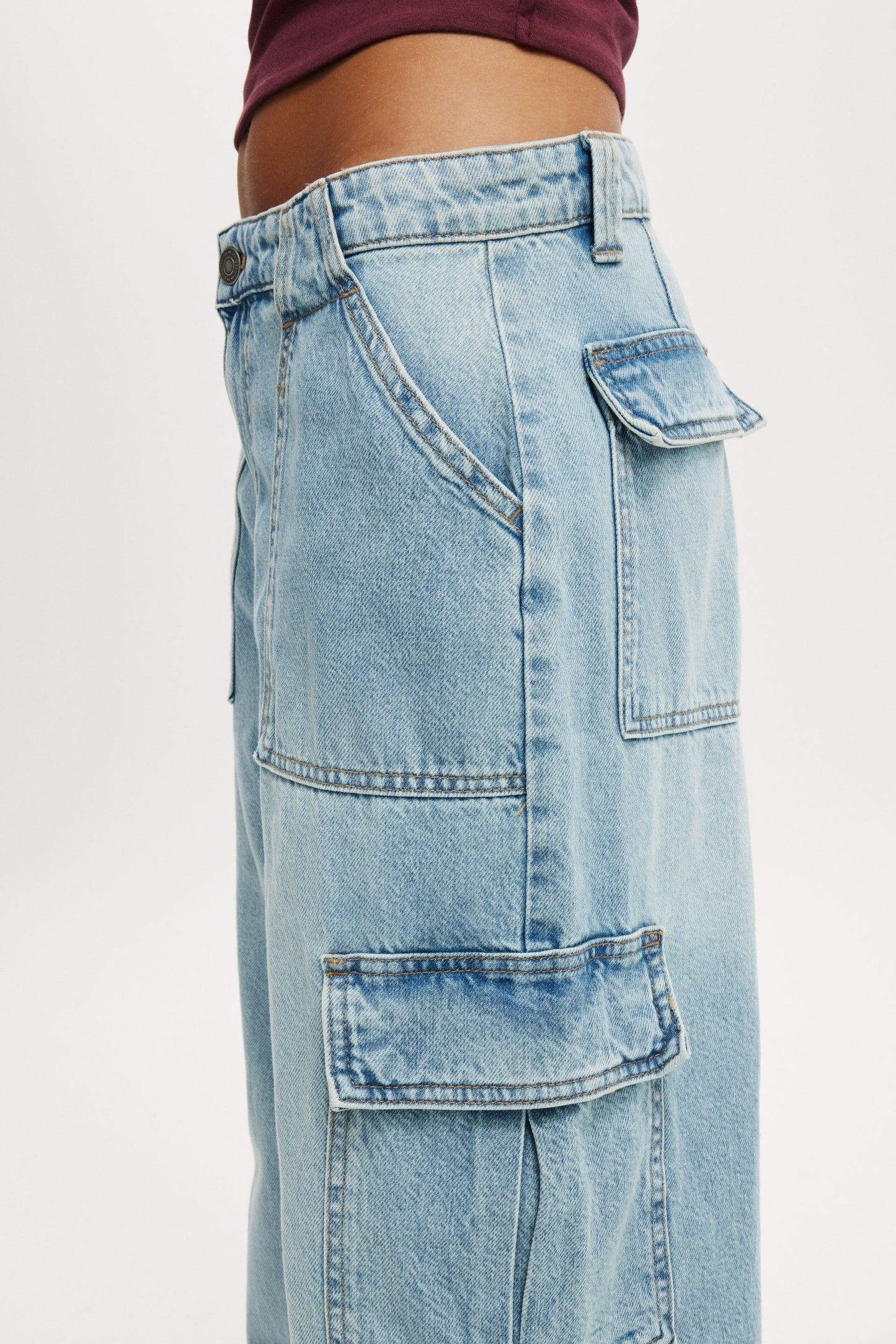 Relaxed Cargo Jean