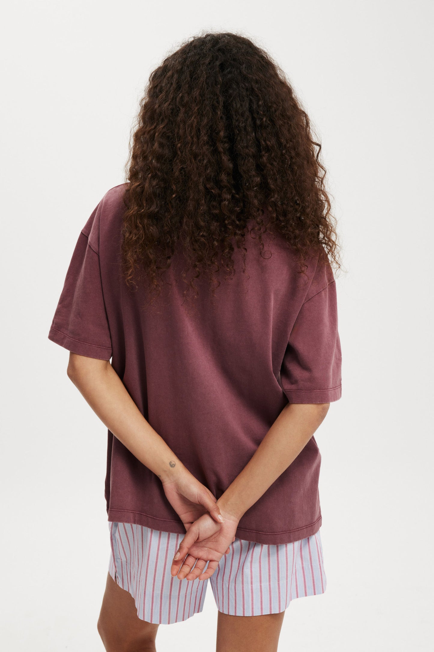 Camiseta - The Premium Boxy Graphic Tee