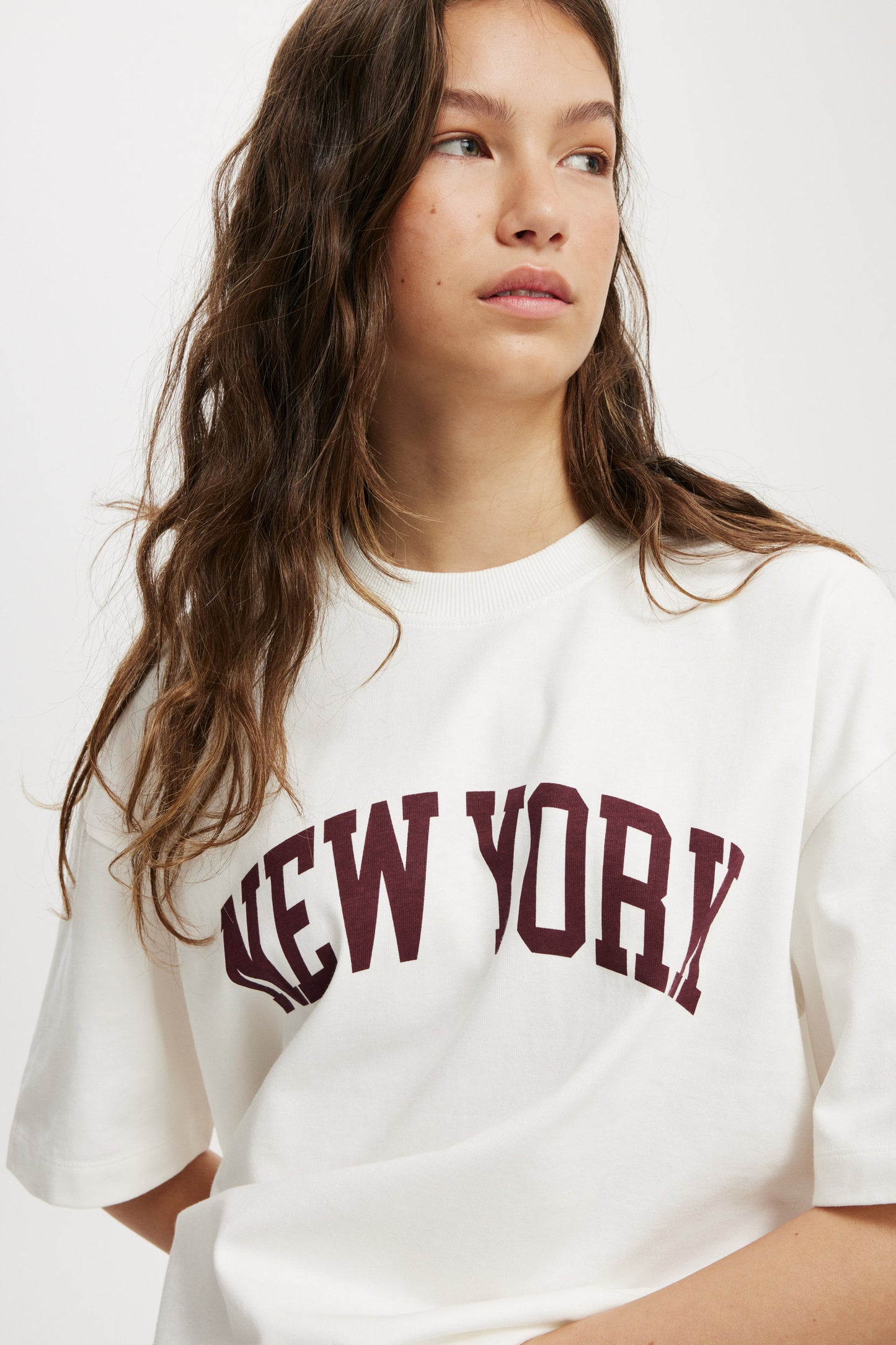 Camiseta - The Premium Boxy Graphic Tee