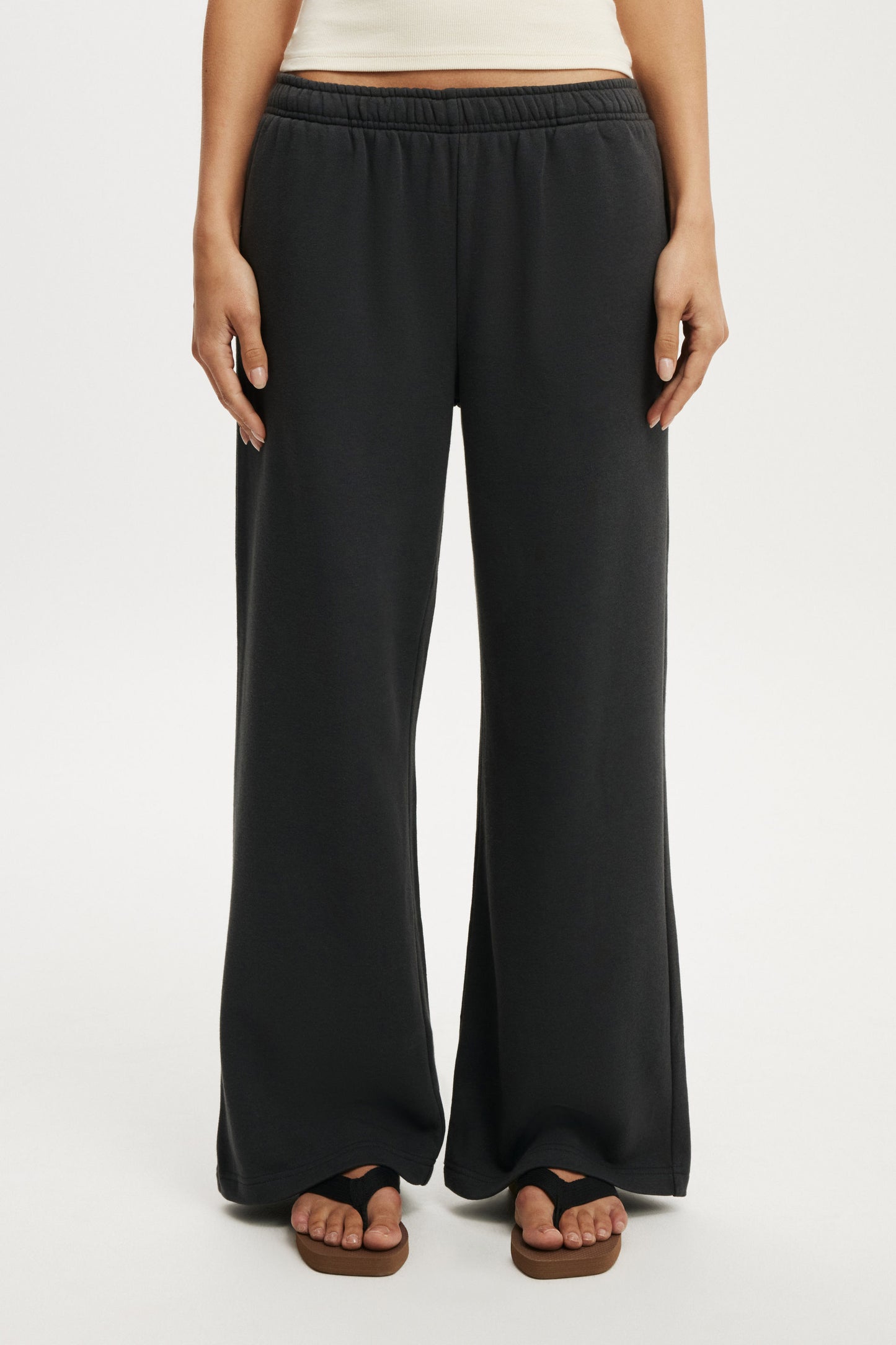 Wide Leg Sweatpant