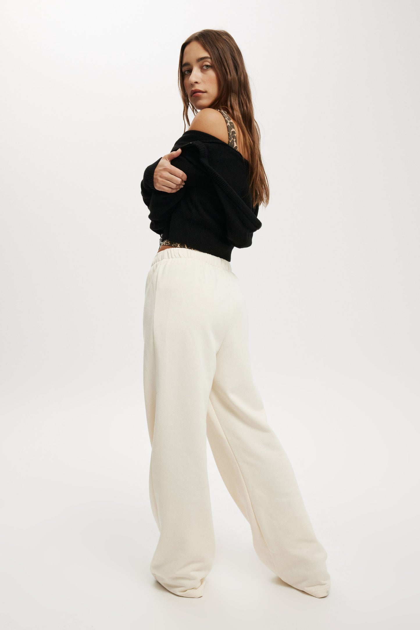 Classic Wide Leg Sweatpant