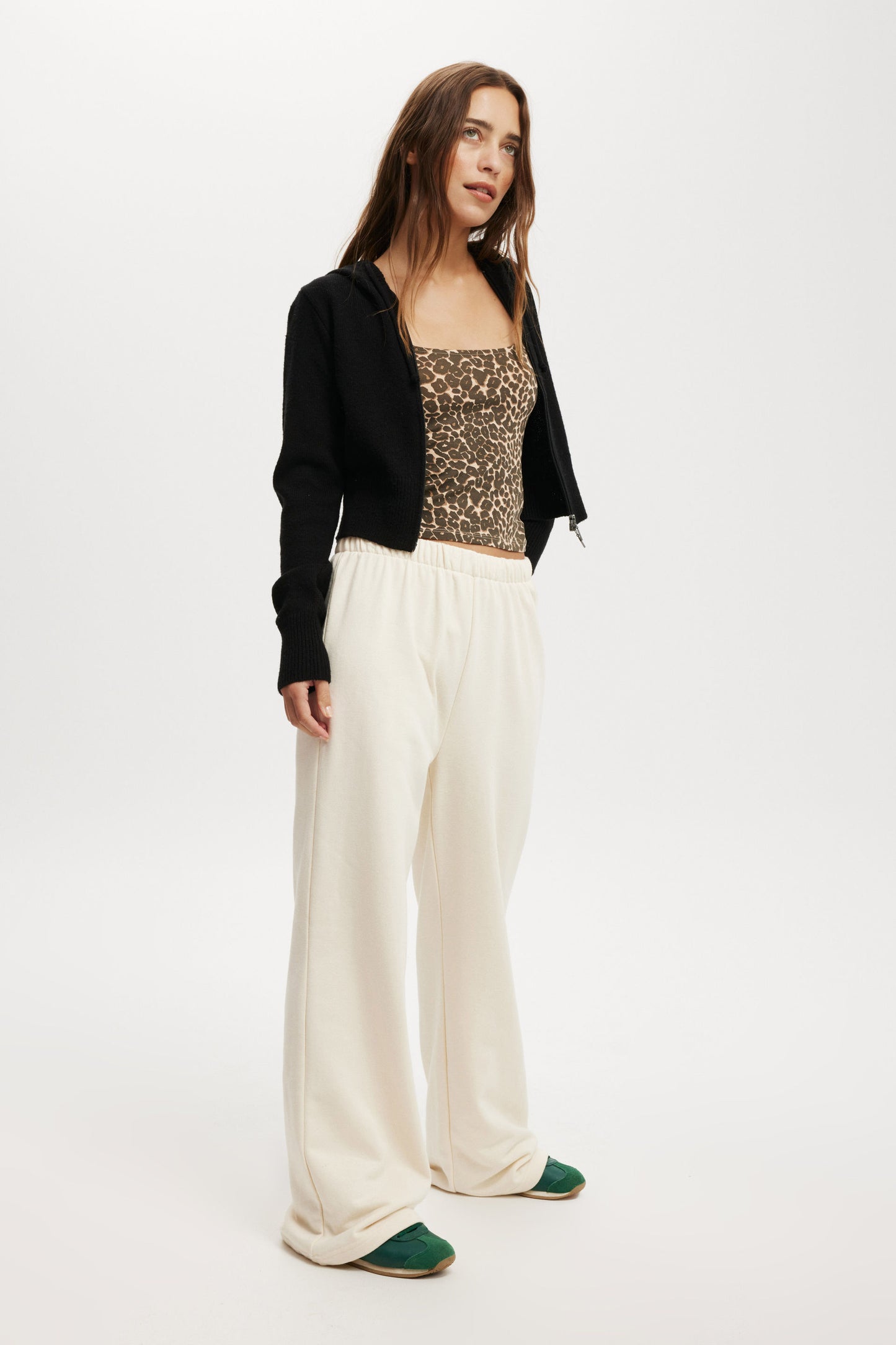 Classic Wide Leg Sweatpant