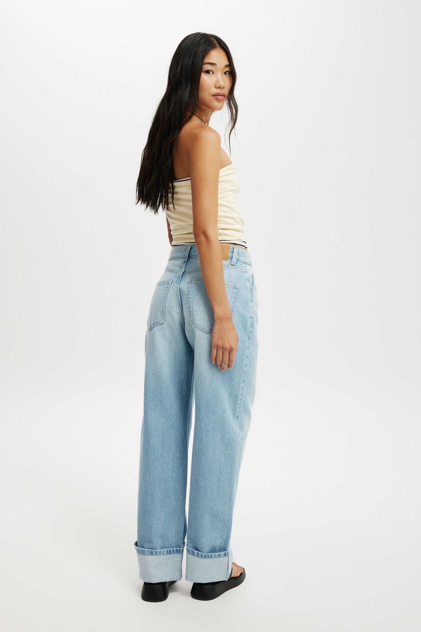 Loose Cuff Jean