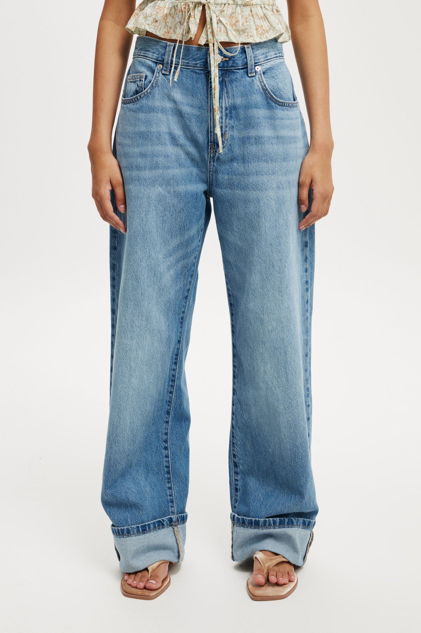 Loose Cuff Jean