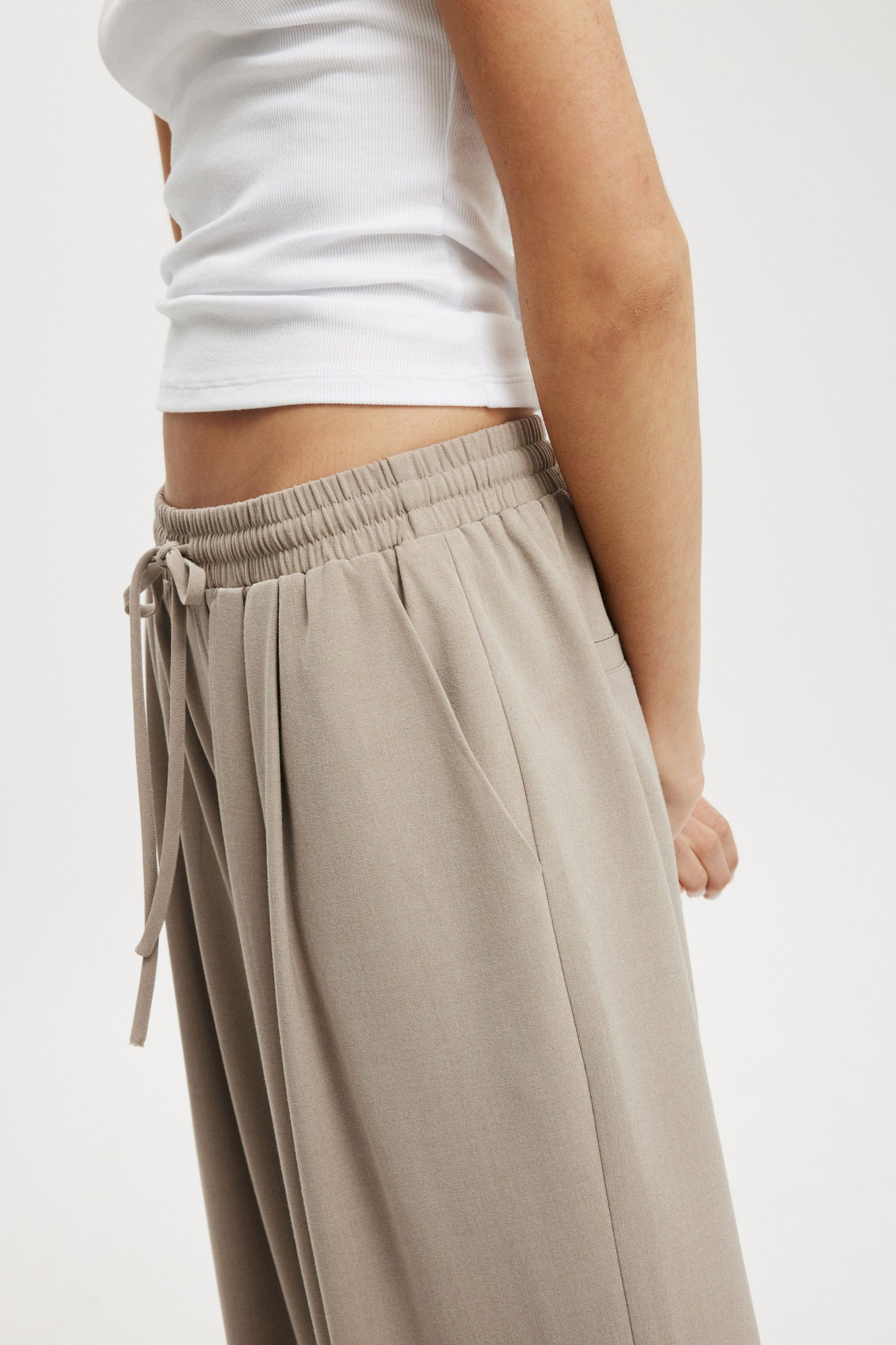 Luis Pull On Suiting Pant