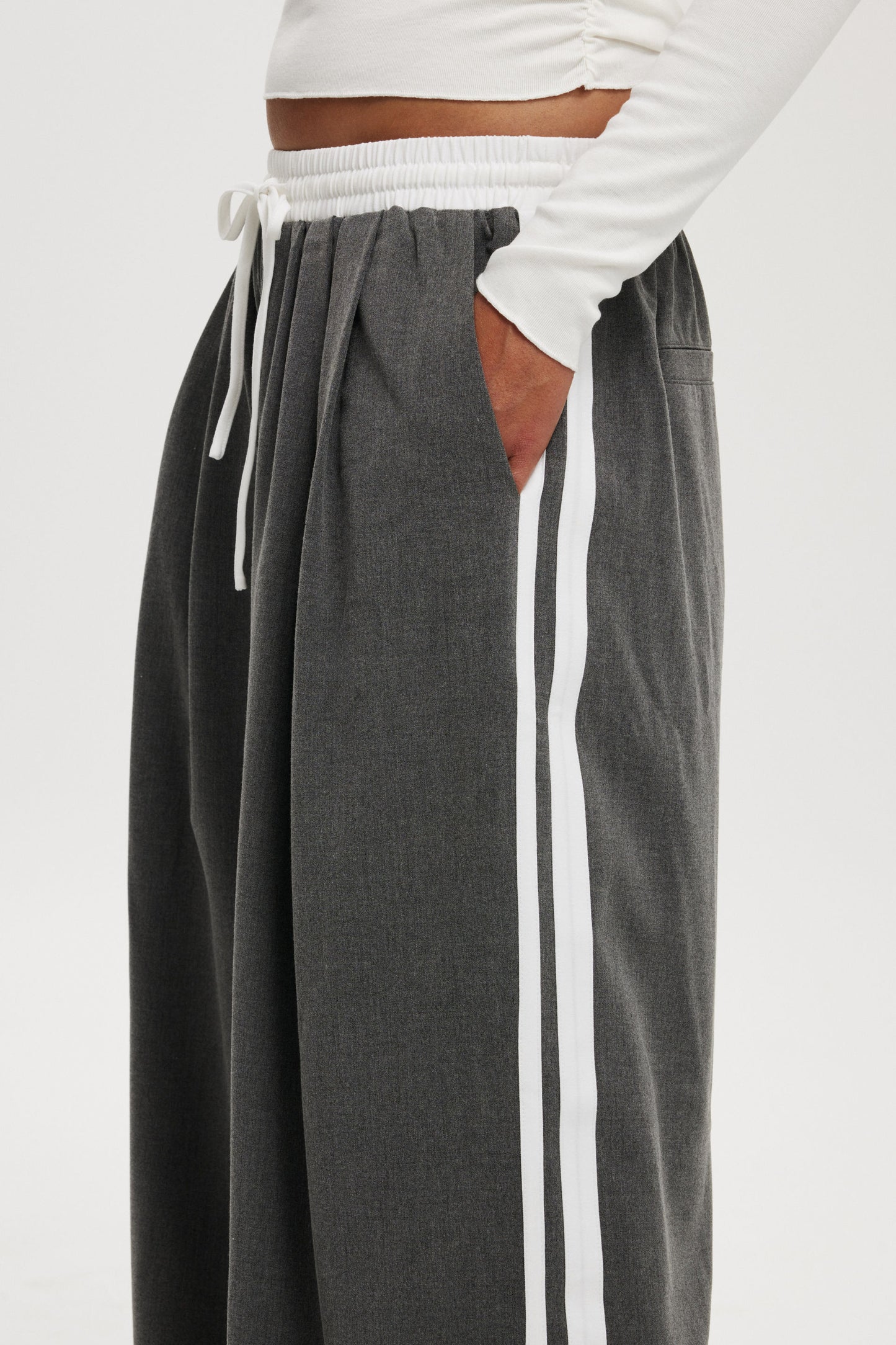 Luis Pull On Suiting Pant