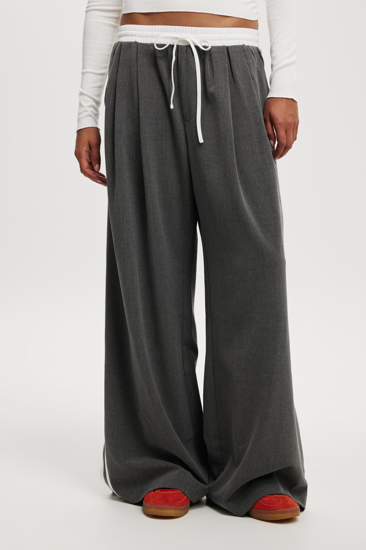Luis Pull On Suiting Pant