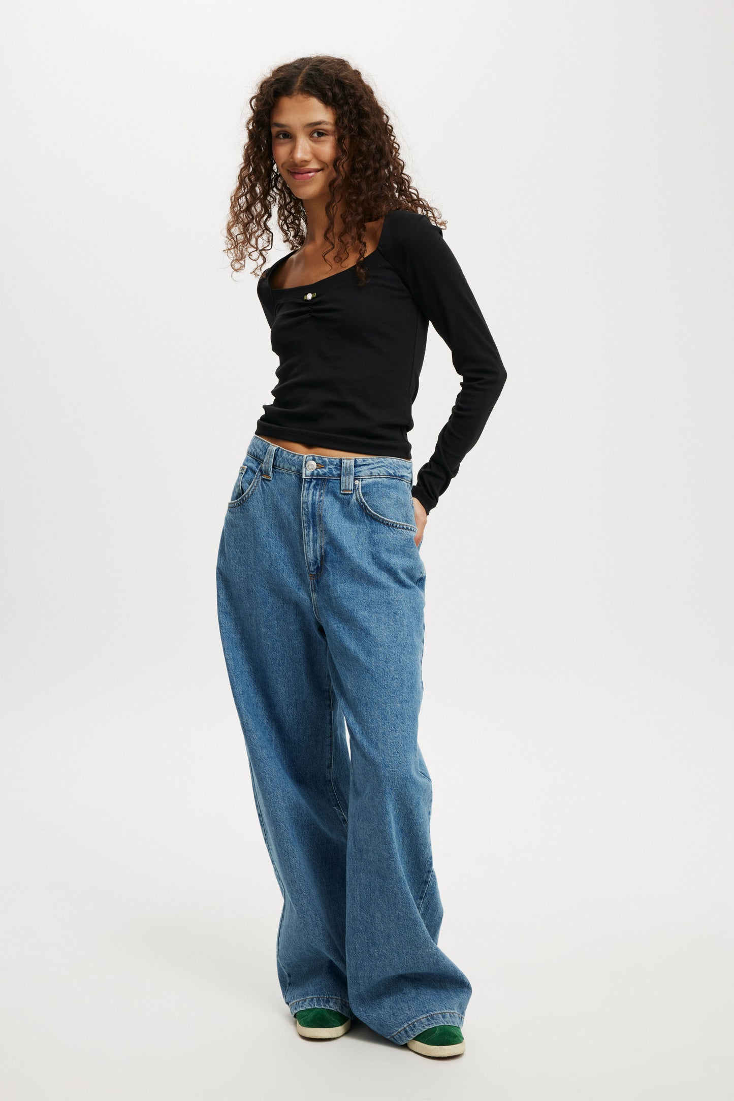 Sarah Rosette Square Neck Long Sleeve