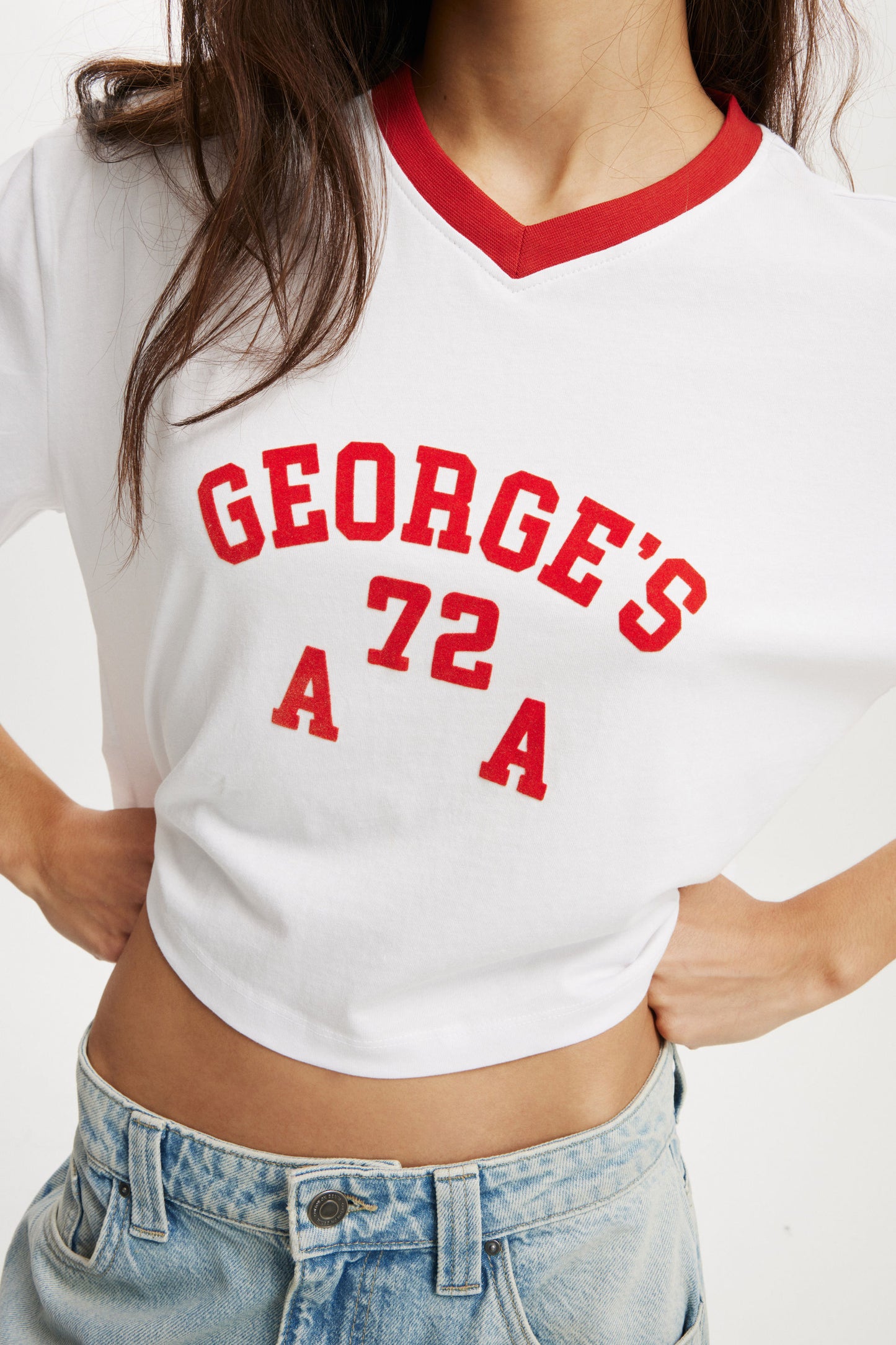 V Neck Boxy Crop Graphic Tee