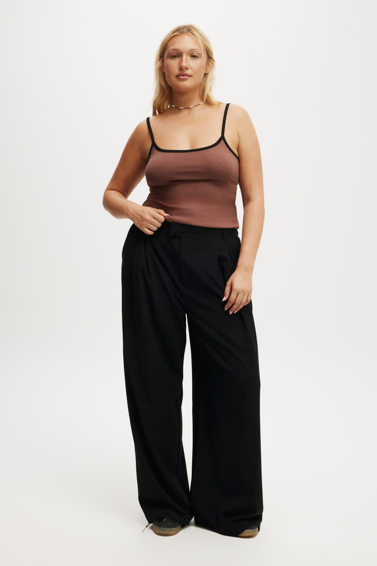 Izzy Pleated Suiting Pant