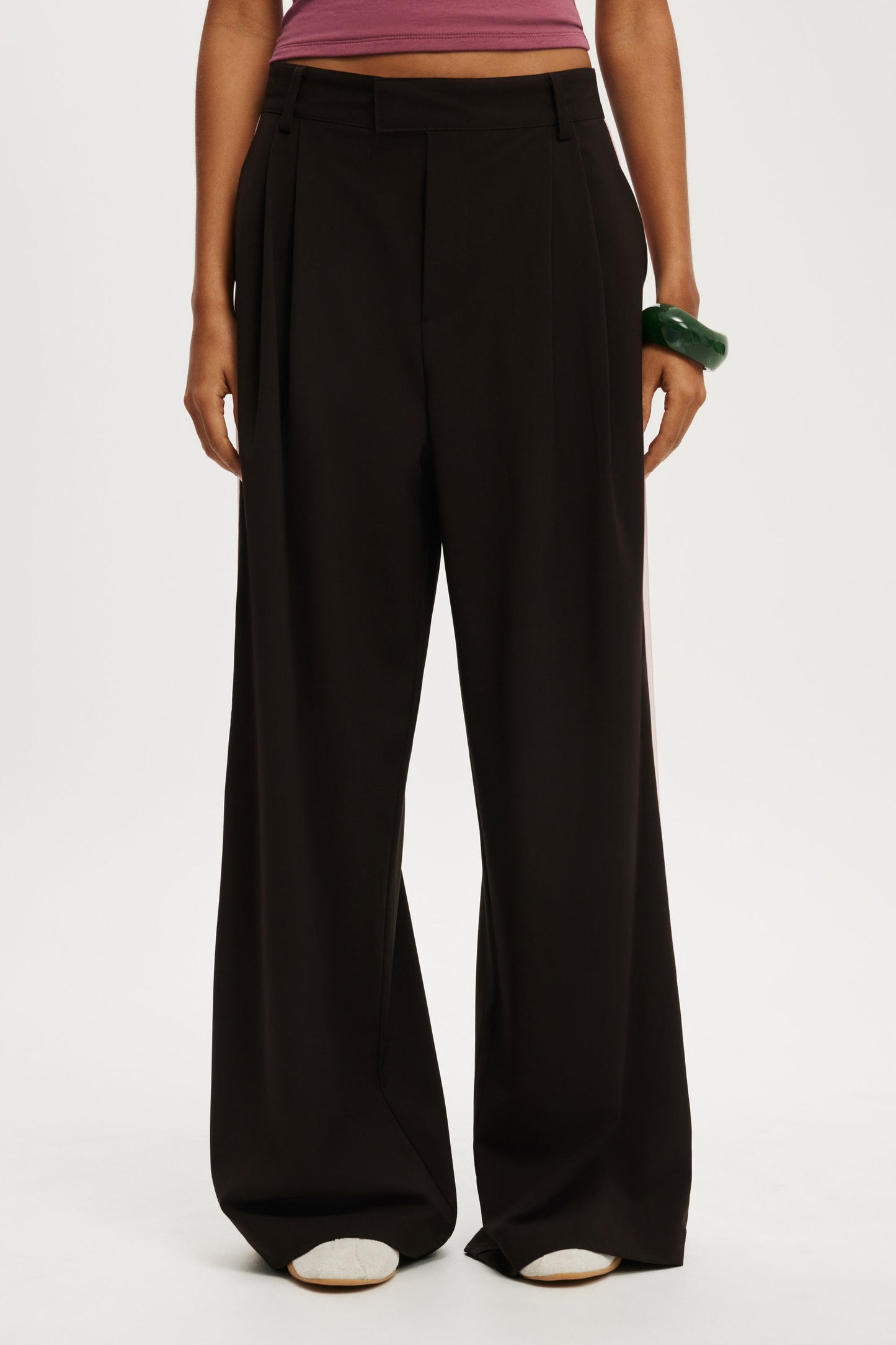 Izzy Pleated Suiting Pant