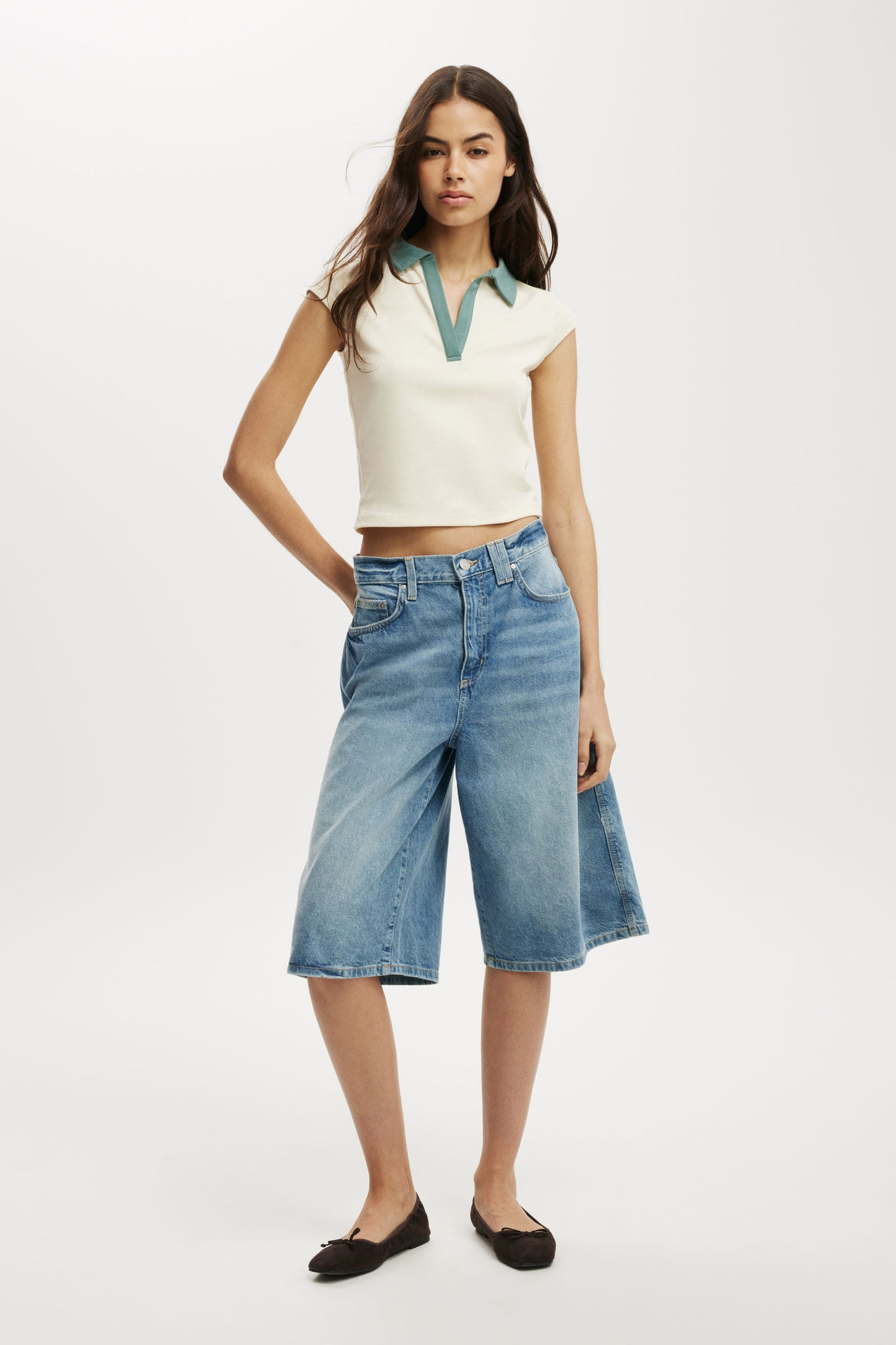 Alice Deep V Polo