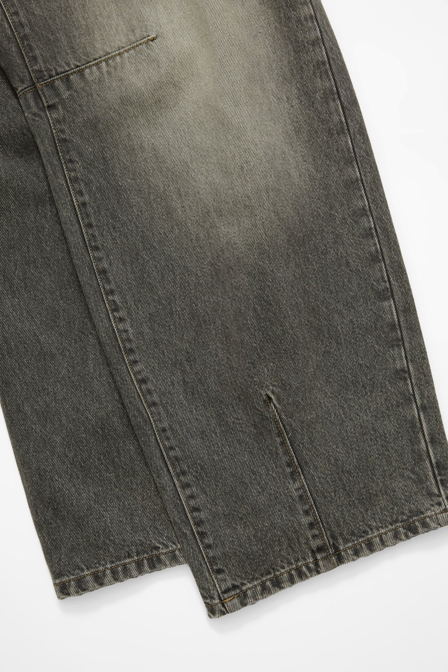 Low Barrel Jean