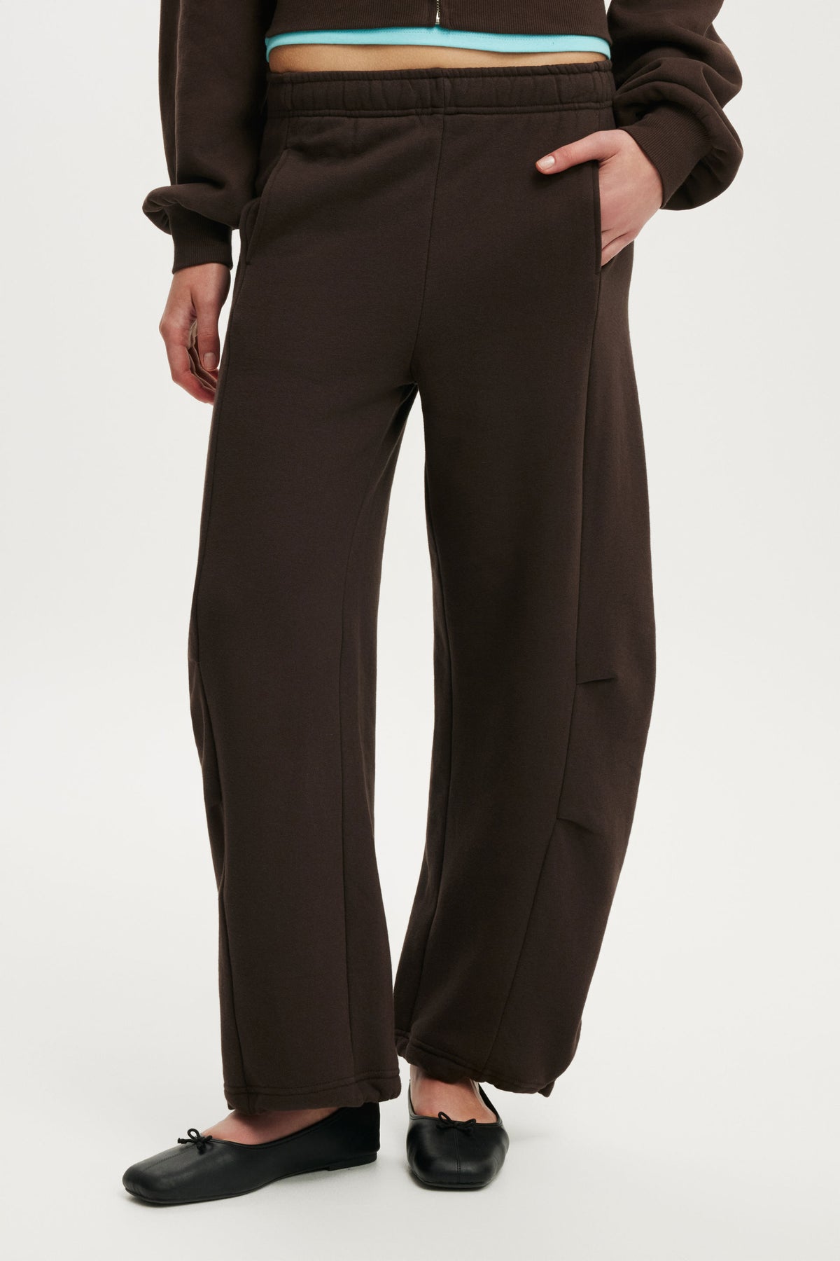 Barrel Leg Sweatpant