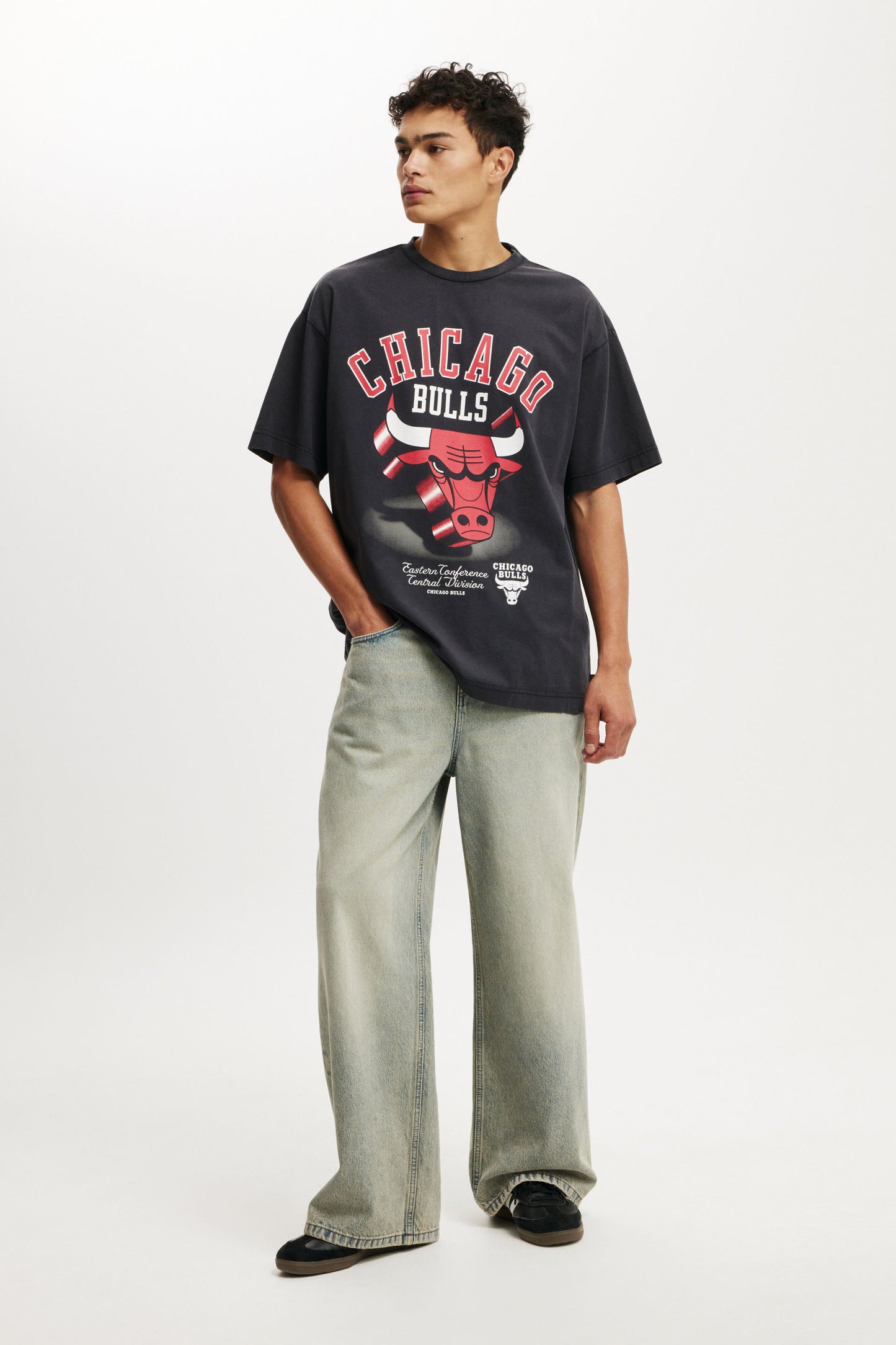 NBA Chicago Bulls Box Fit T-Shirt