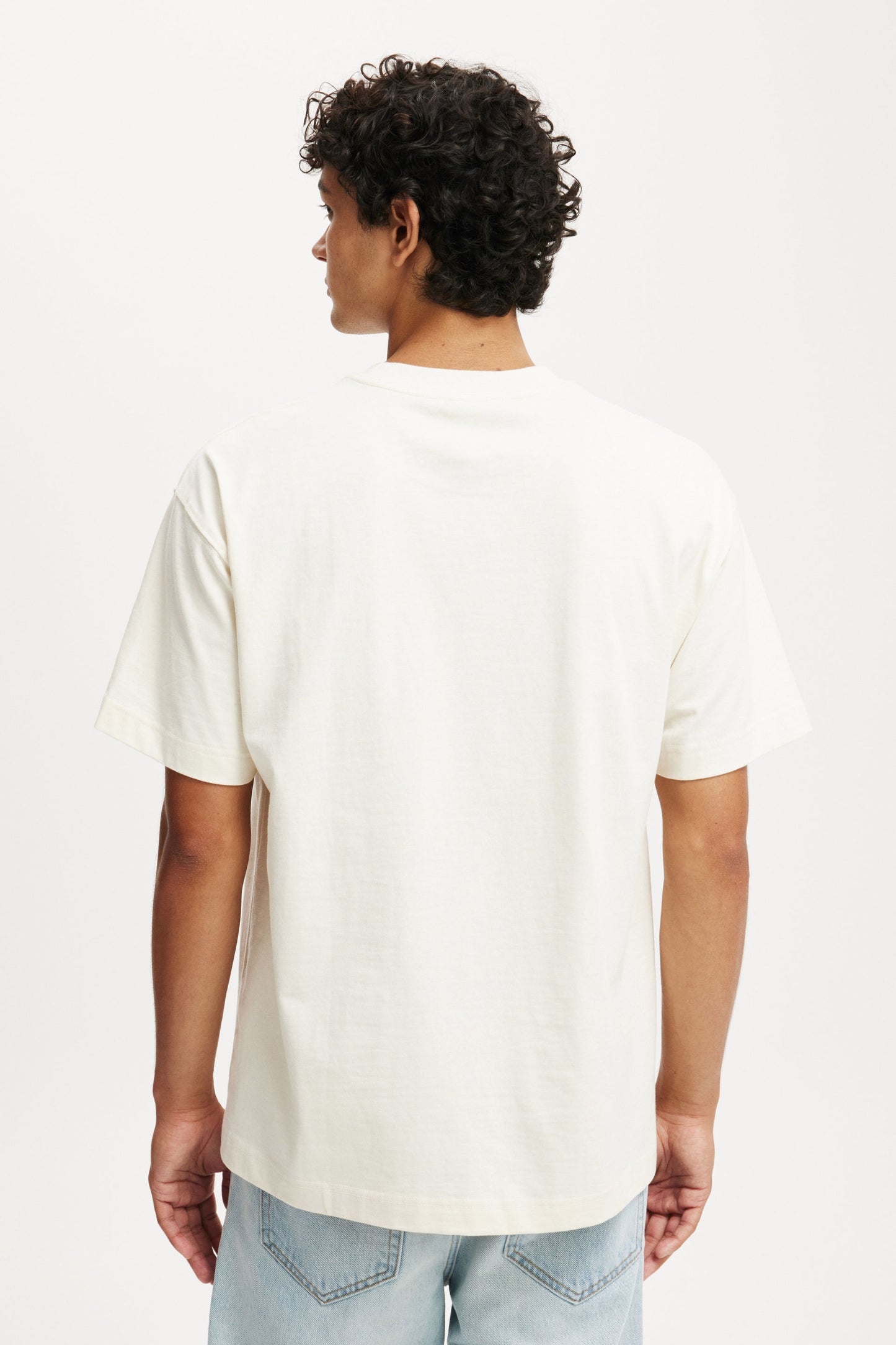 Box Fit Graphic T-Shirt