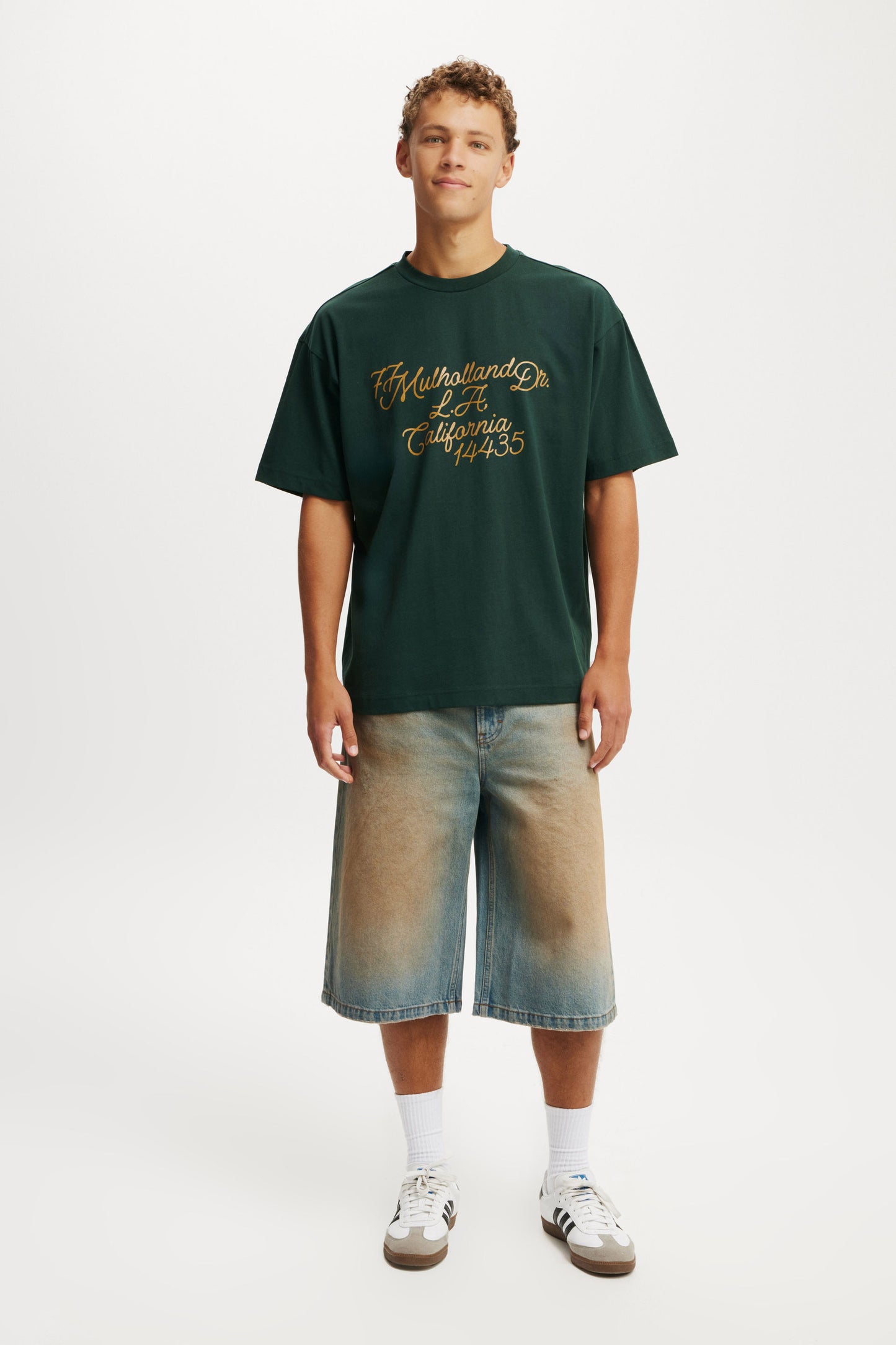 Box Fit Graphic T-Shirt