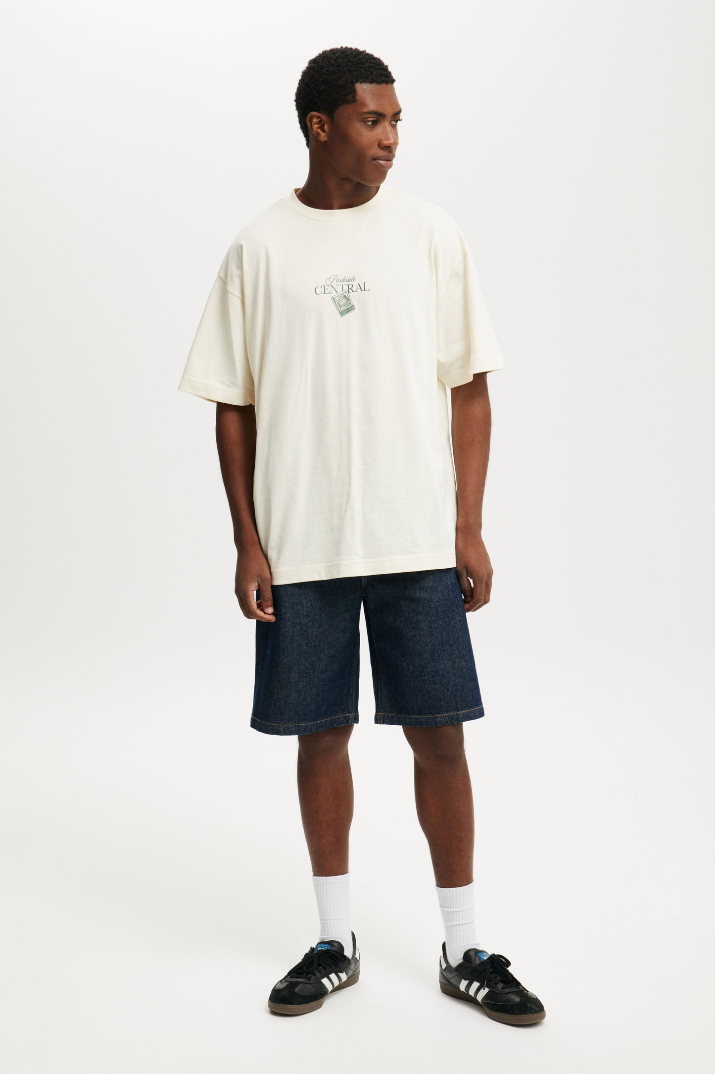 Box Fit Graphic T-Shirt