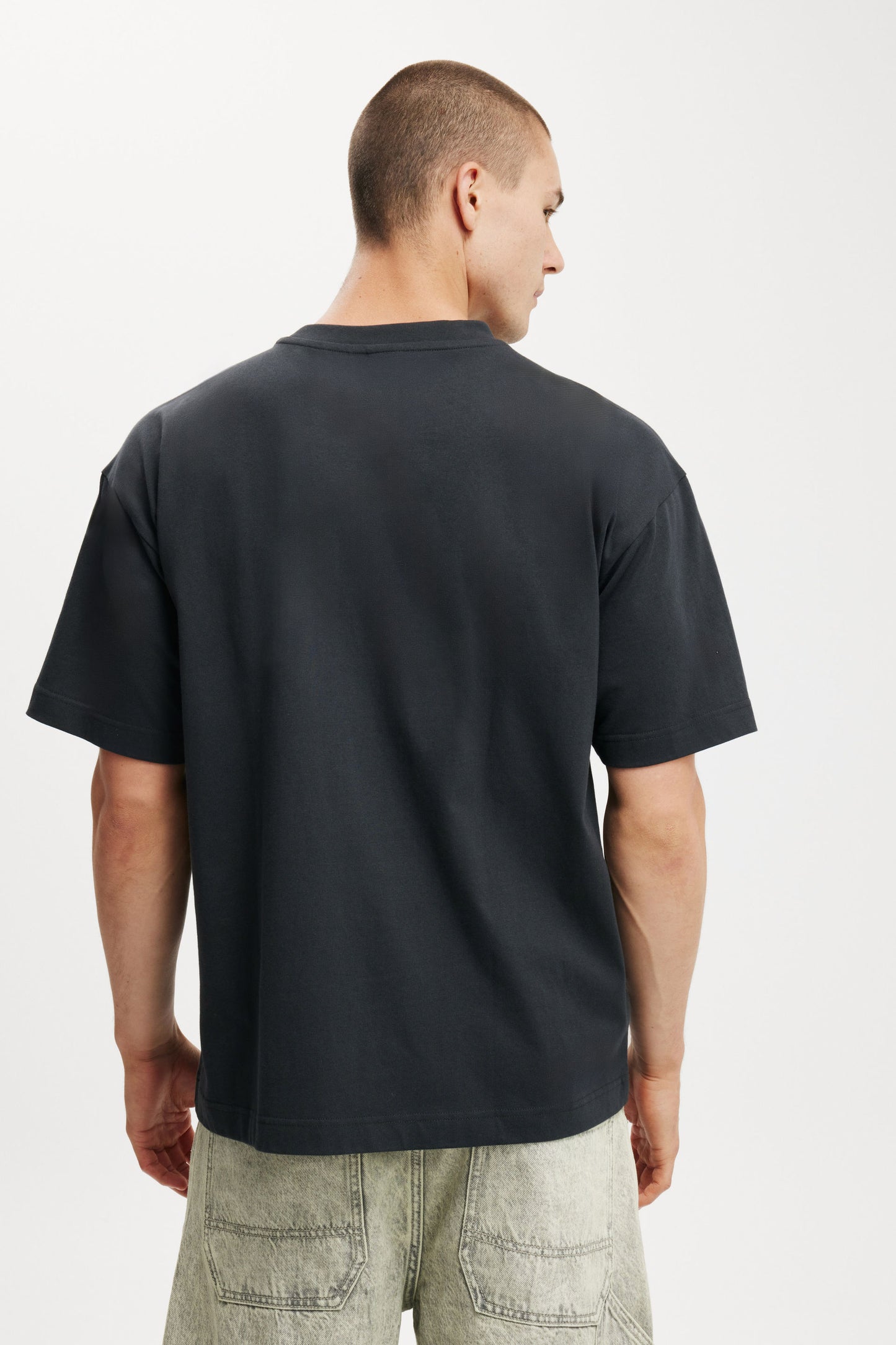 Box Fit Graphic T-Shirt