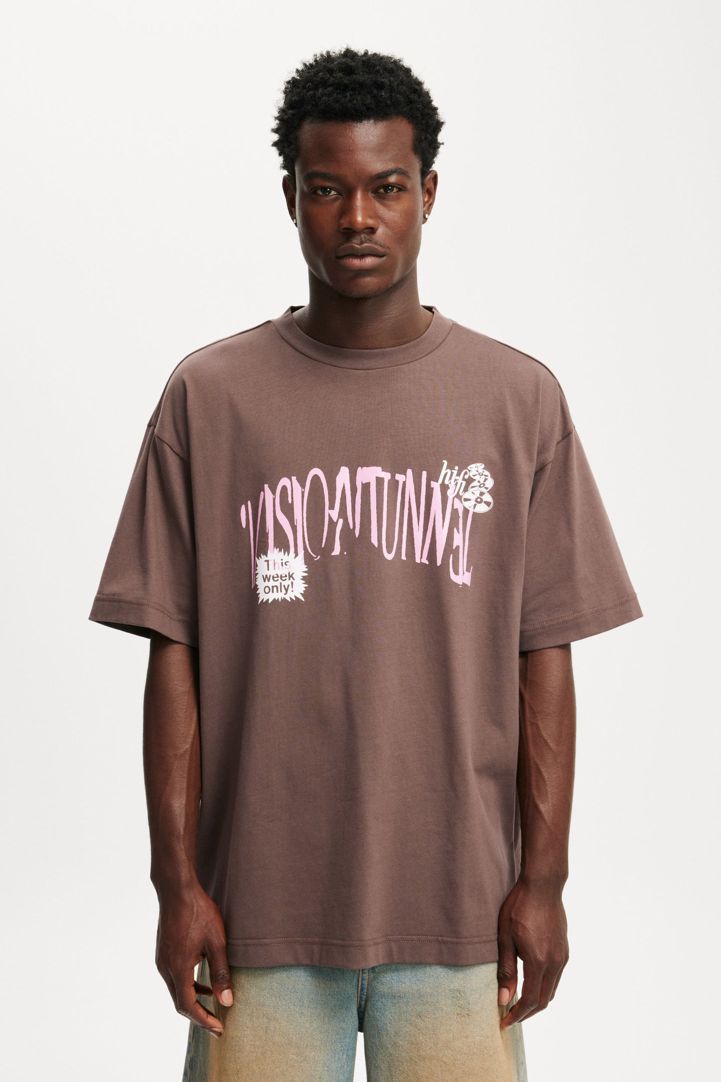 Box Fit Graphic T-Shirt