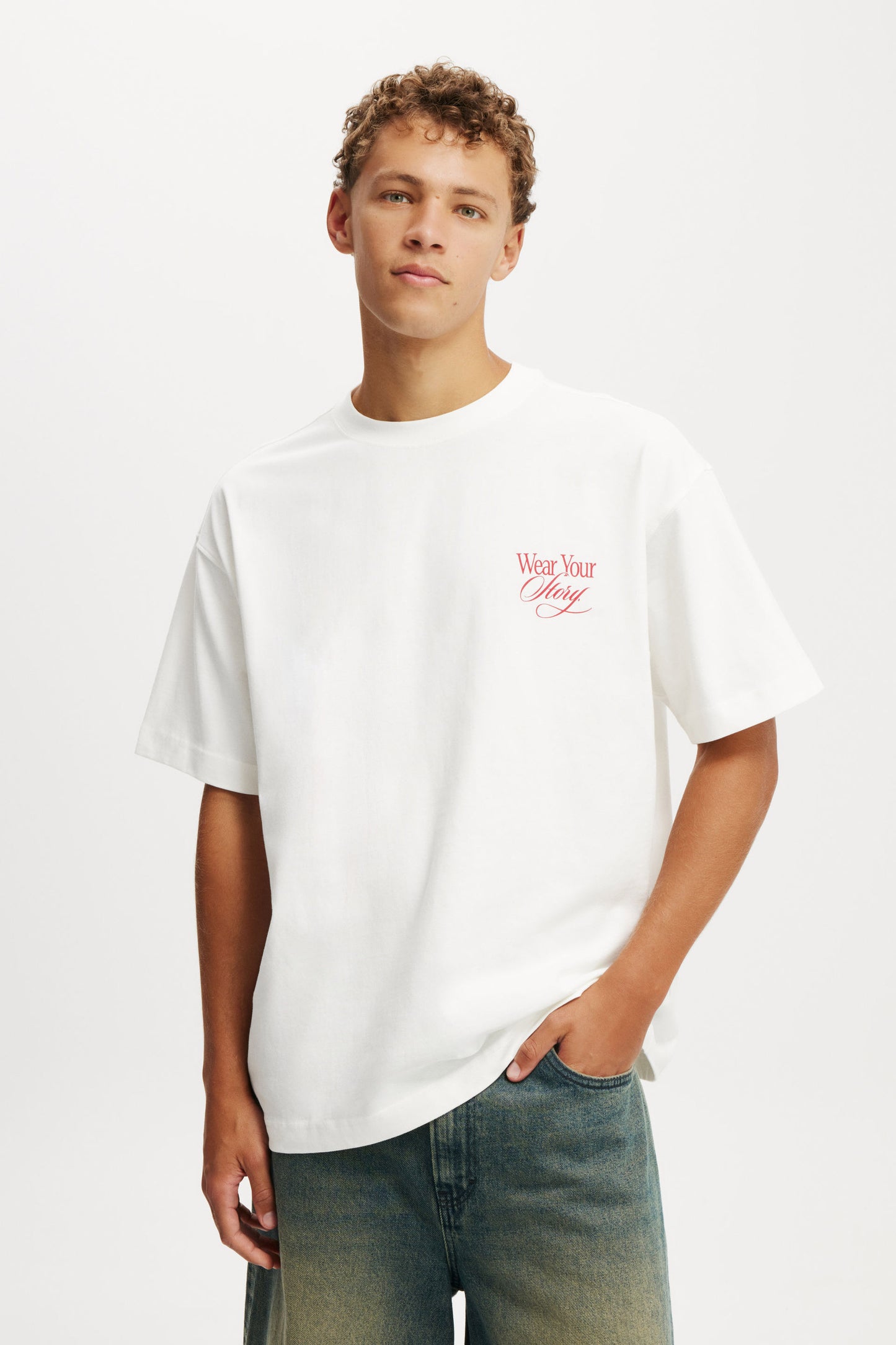 Box Fit Graphic T-Shirt