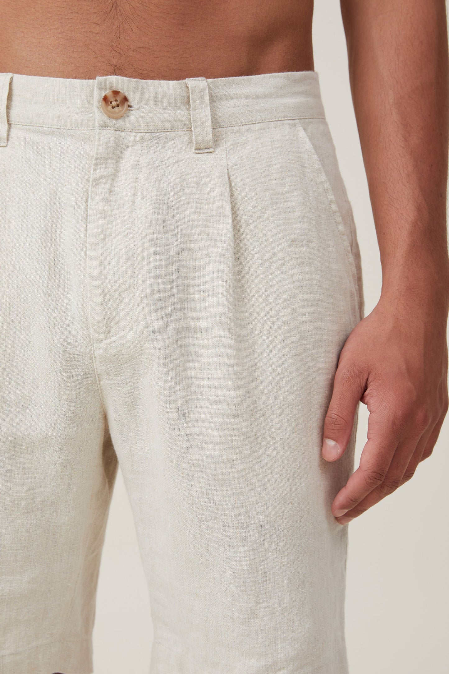 Linen Pleat Short
