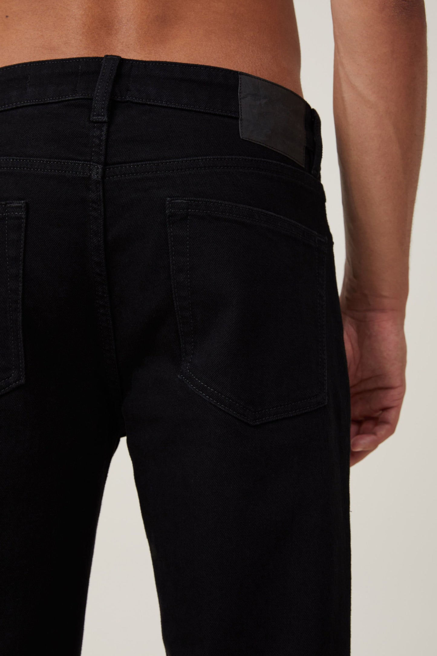 Regular Straight Jean