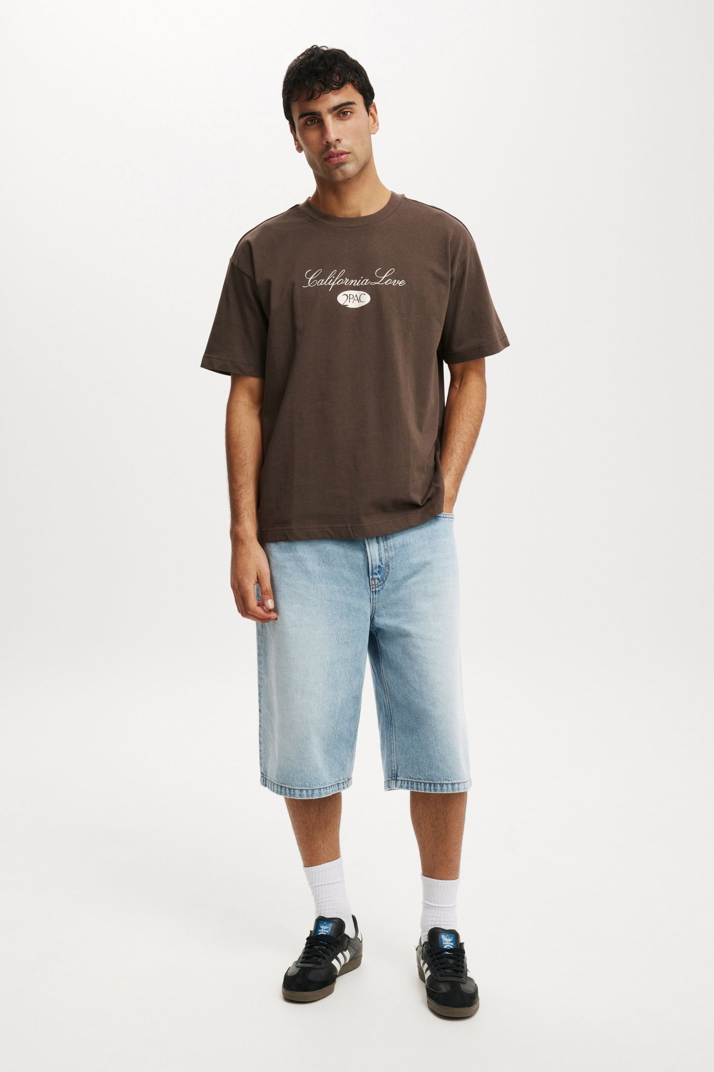 Tupac Box Fit Premium Music T-Shirt