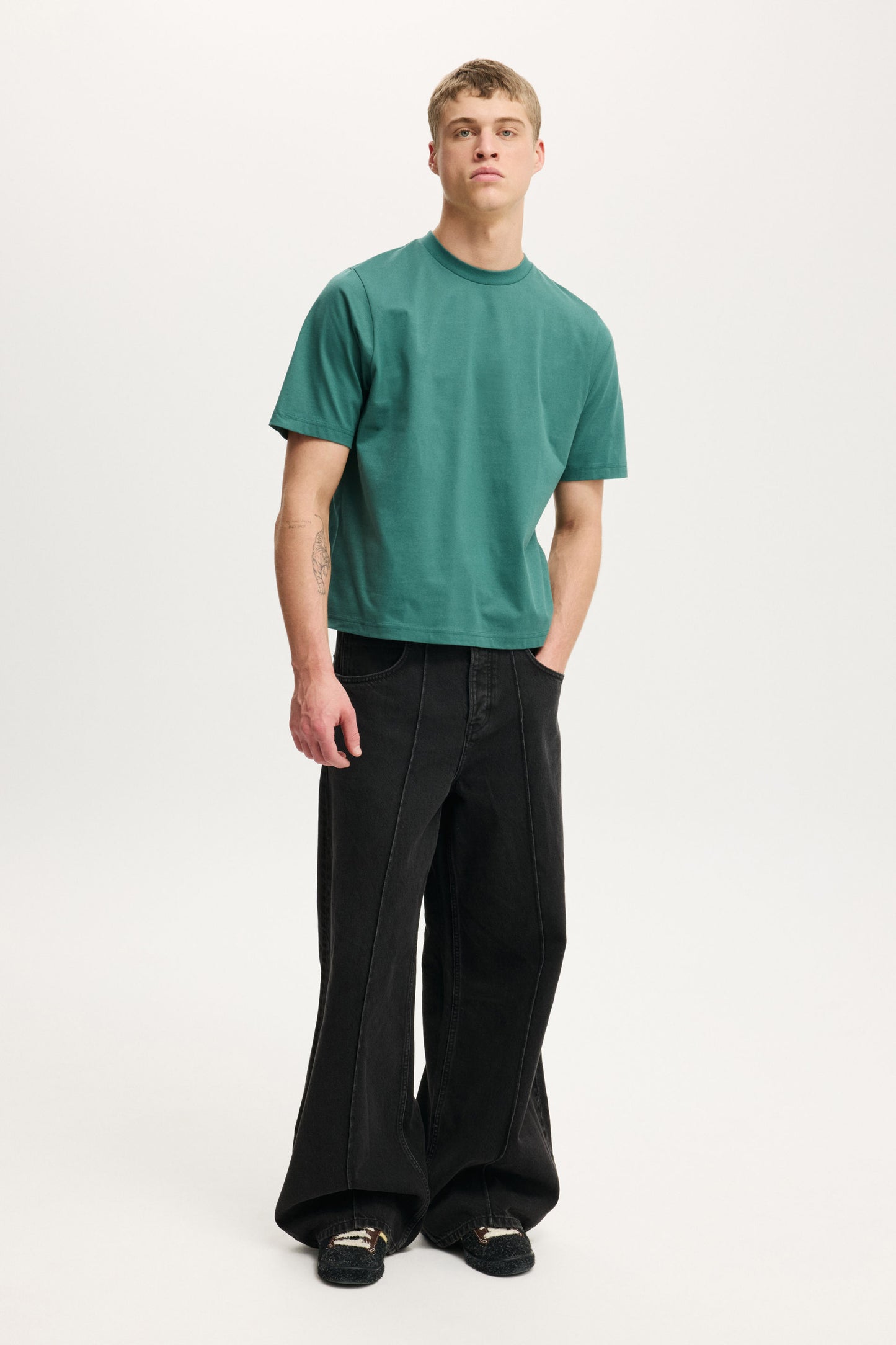 Cropped Fit T-Shirt