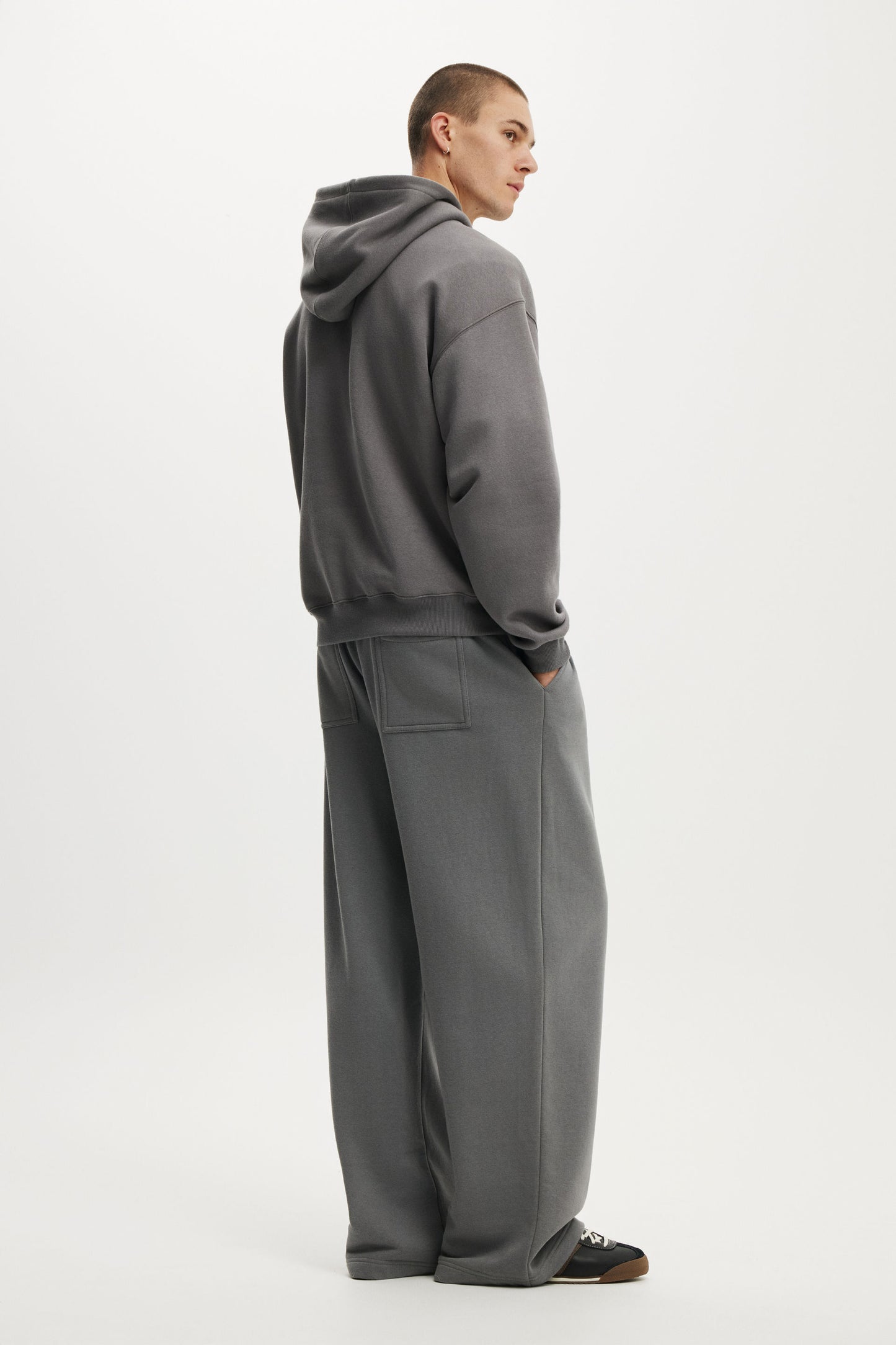 Super Baggy Sweatpant