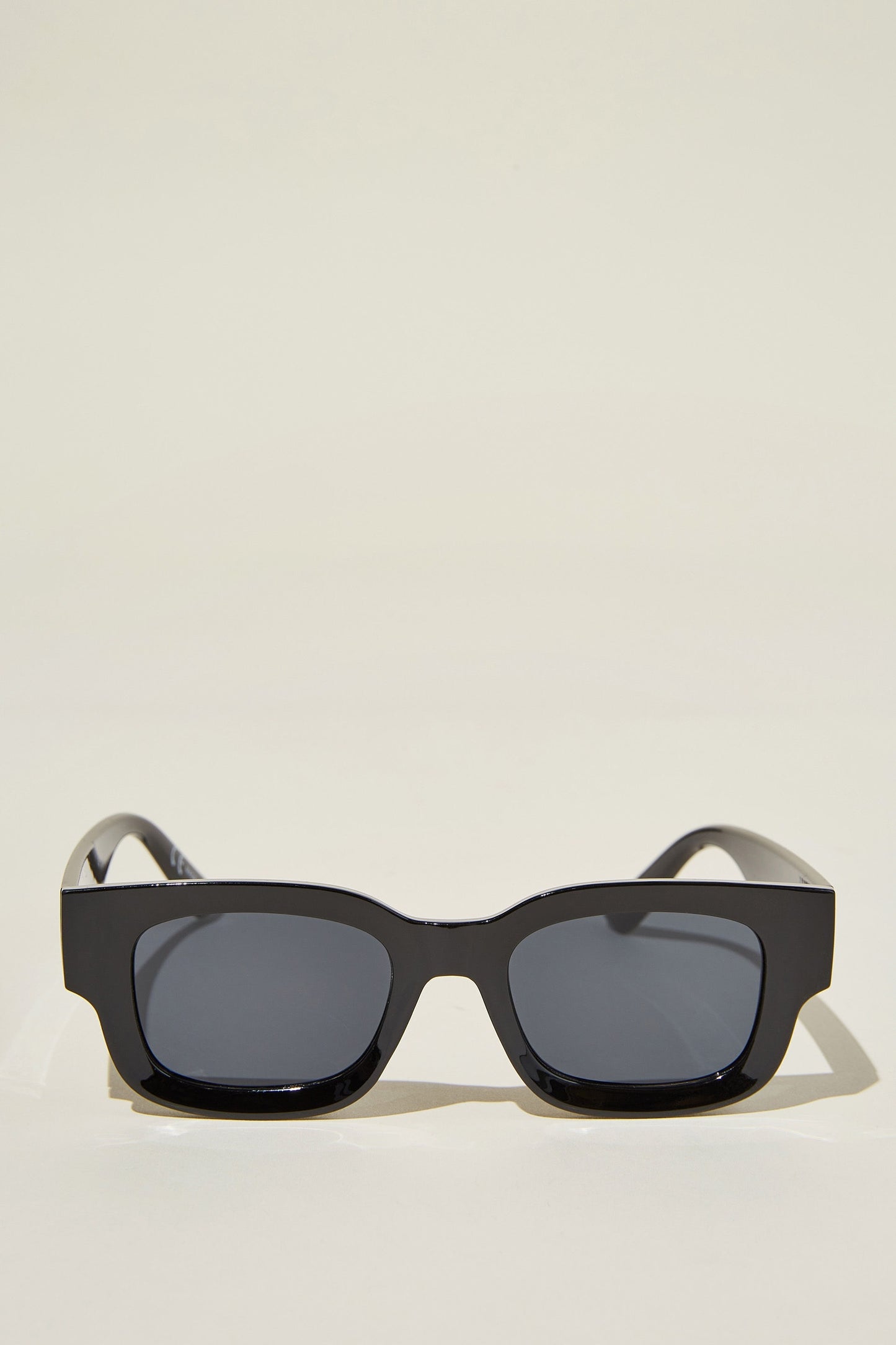 The Relax Sunglasses