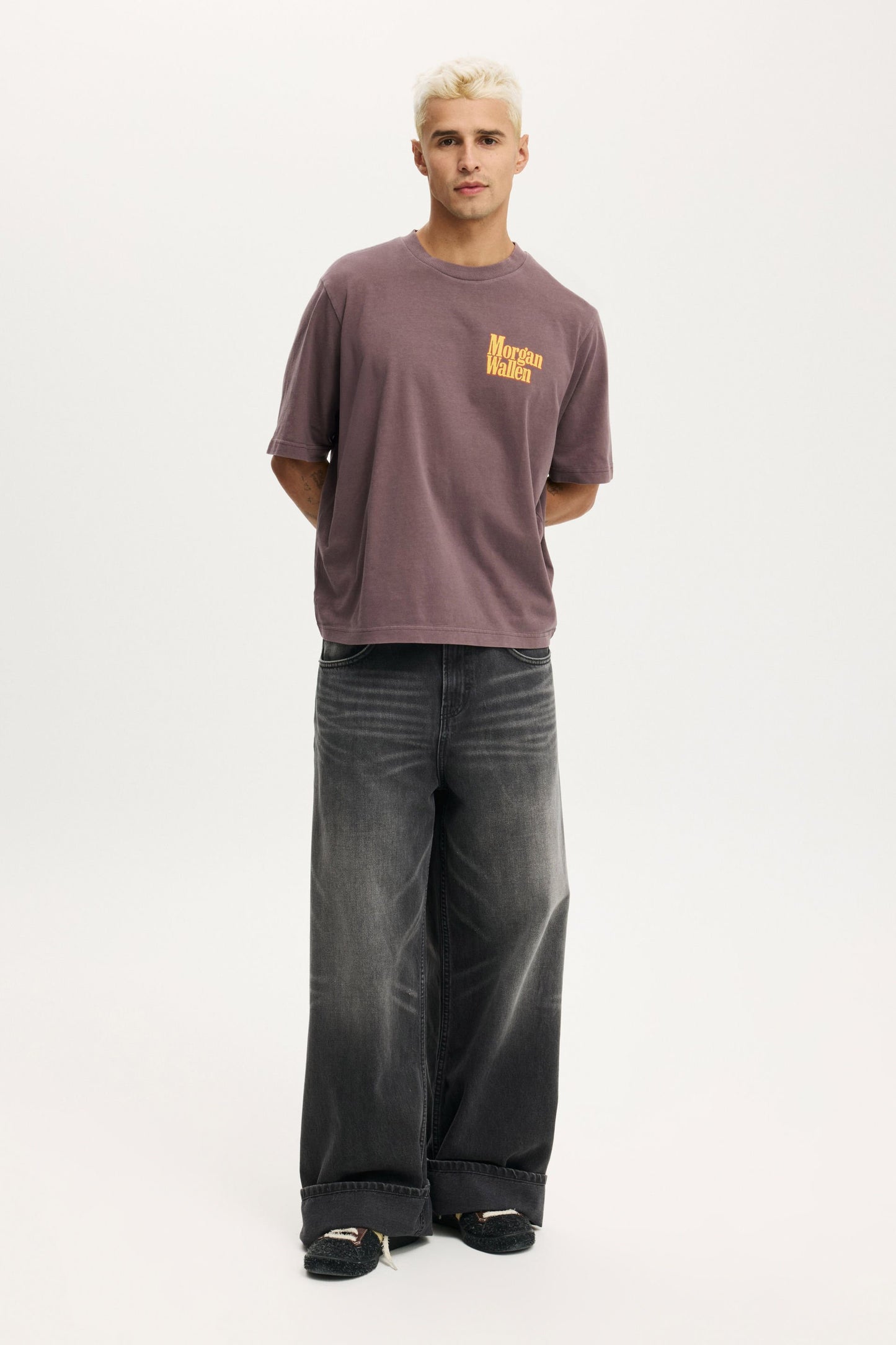 Morgan Wallen Cropped Fit T-Shirt