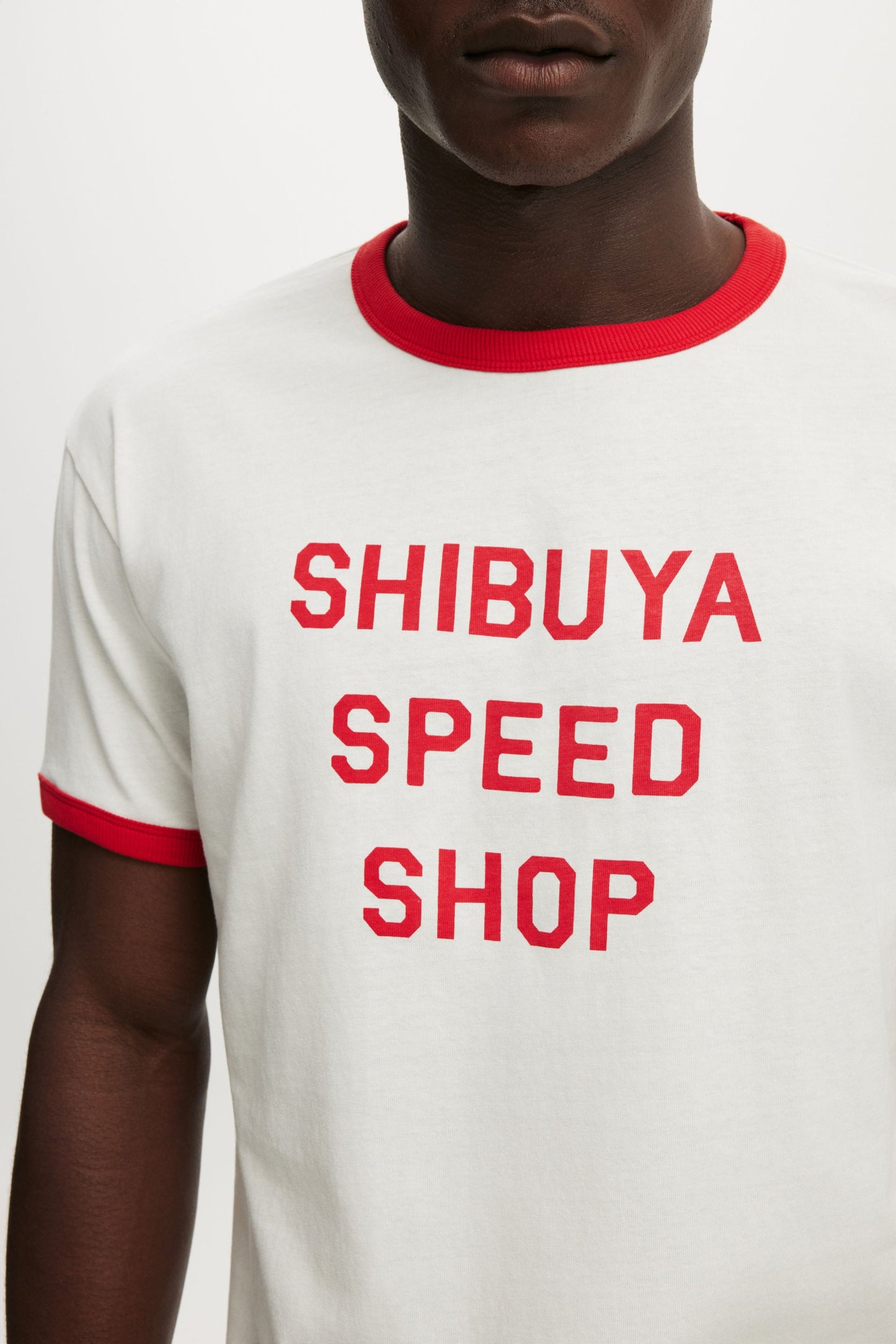 Fitted Graphic T-Shirt